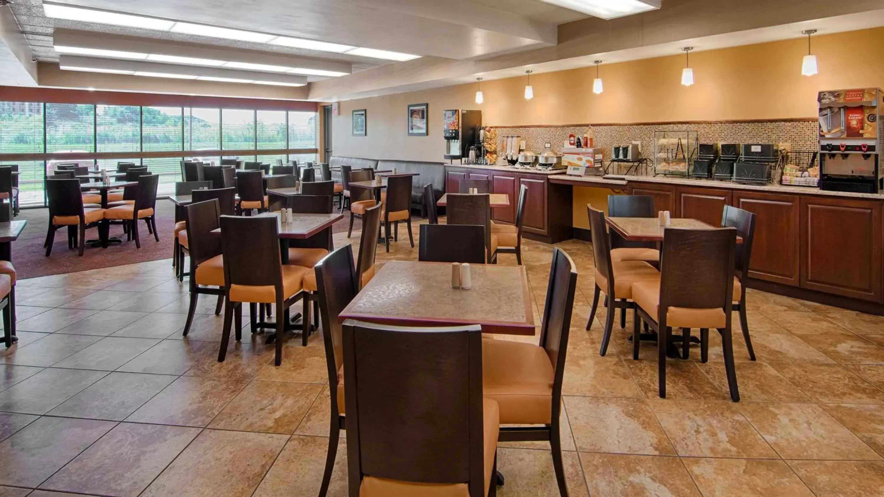 Restaurant/places to eat in Best Western Executive Inn Kenosha - Pleasant Prairie