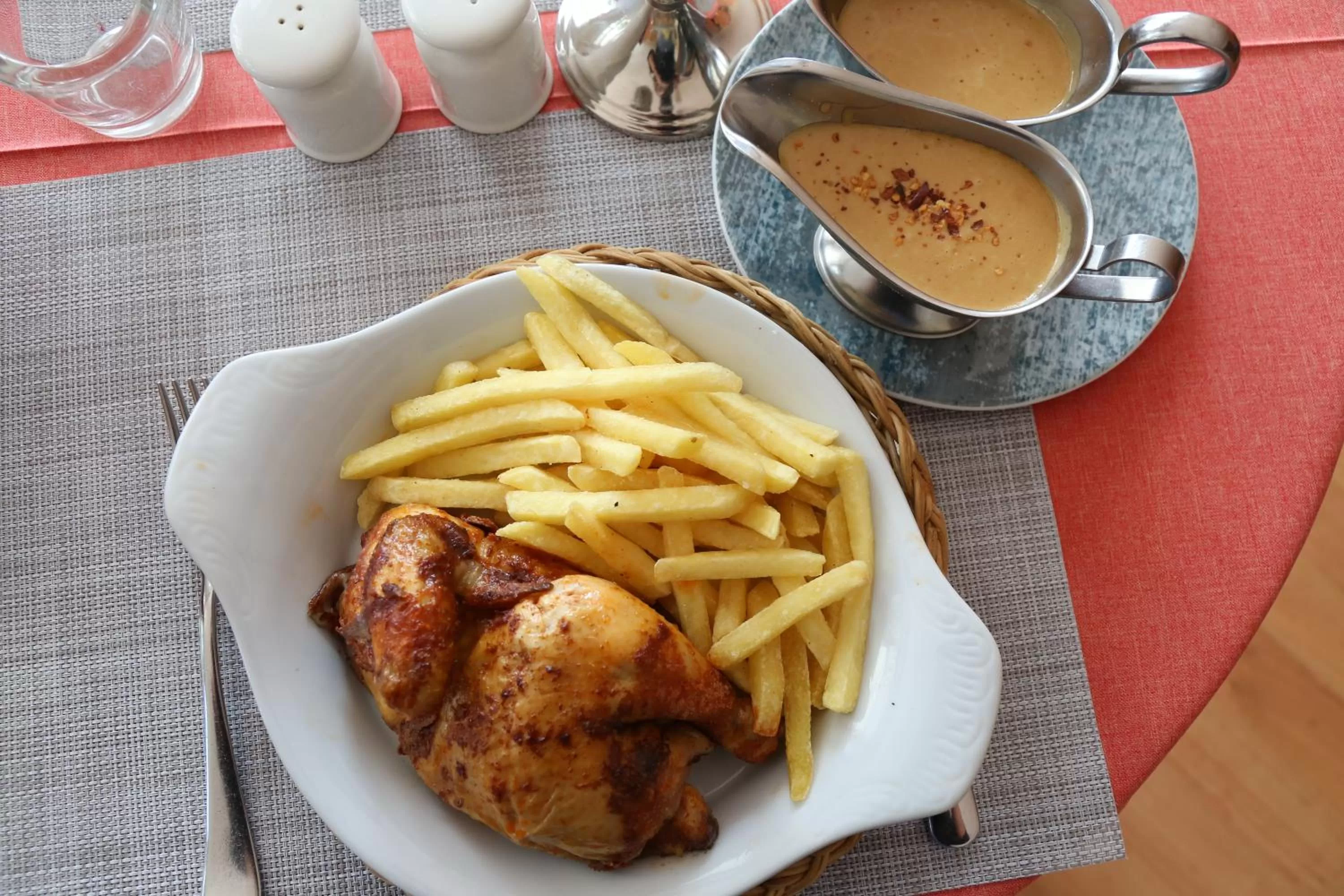 Restaurant/places to eat in Al Pozz Boutique Resort