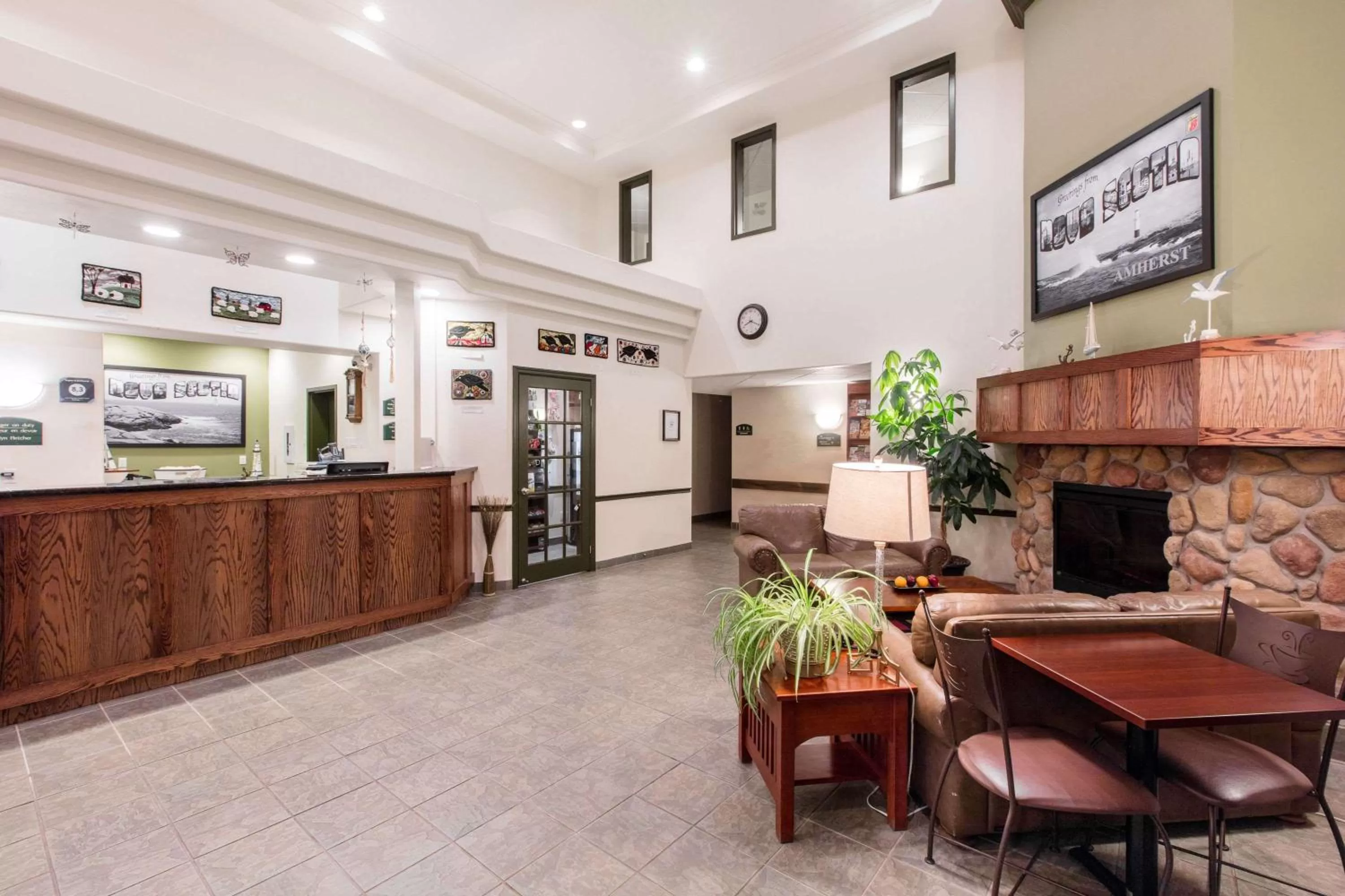 Lobby or reception in Super 8 by Wyndham Amherst NS