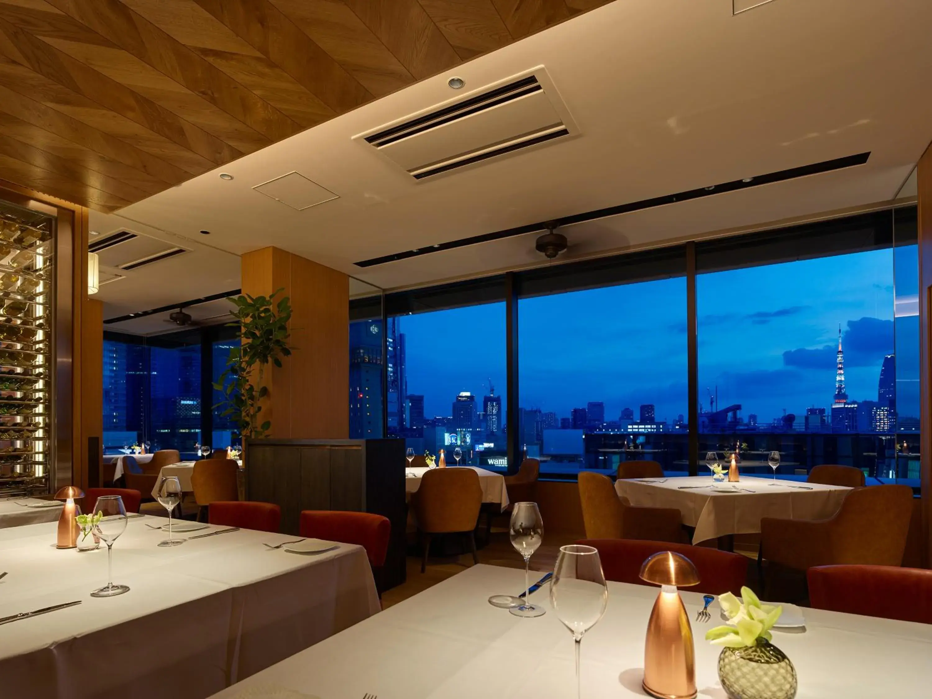 Restaurant/Places to Eat in HOTEL THE CELESTINE GINZA