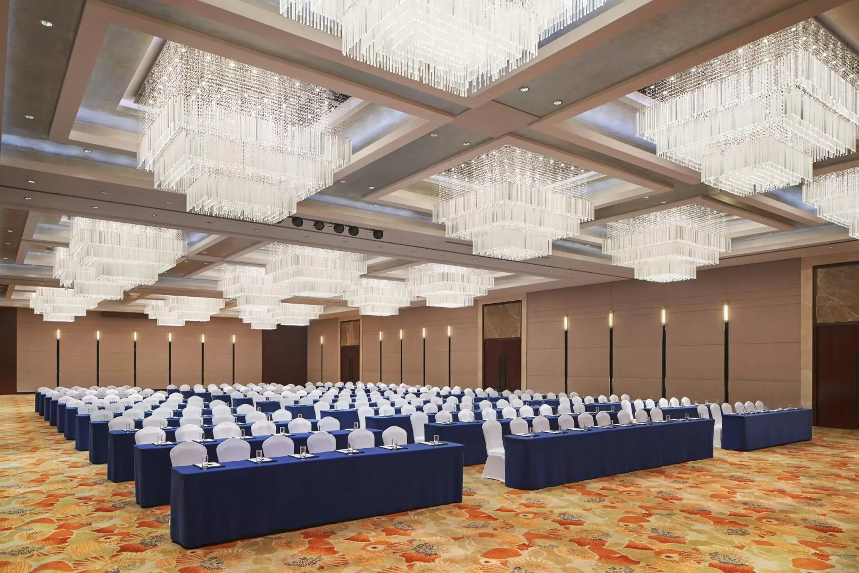 Meeting/conference room, Banquet Facilities in Sheraton Yantai Golden Beach Resort