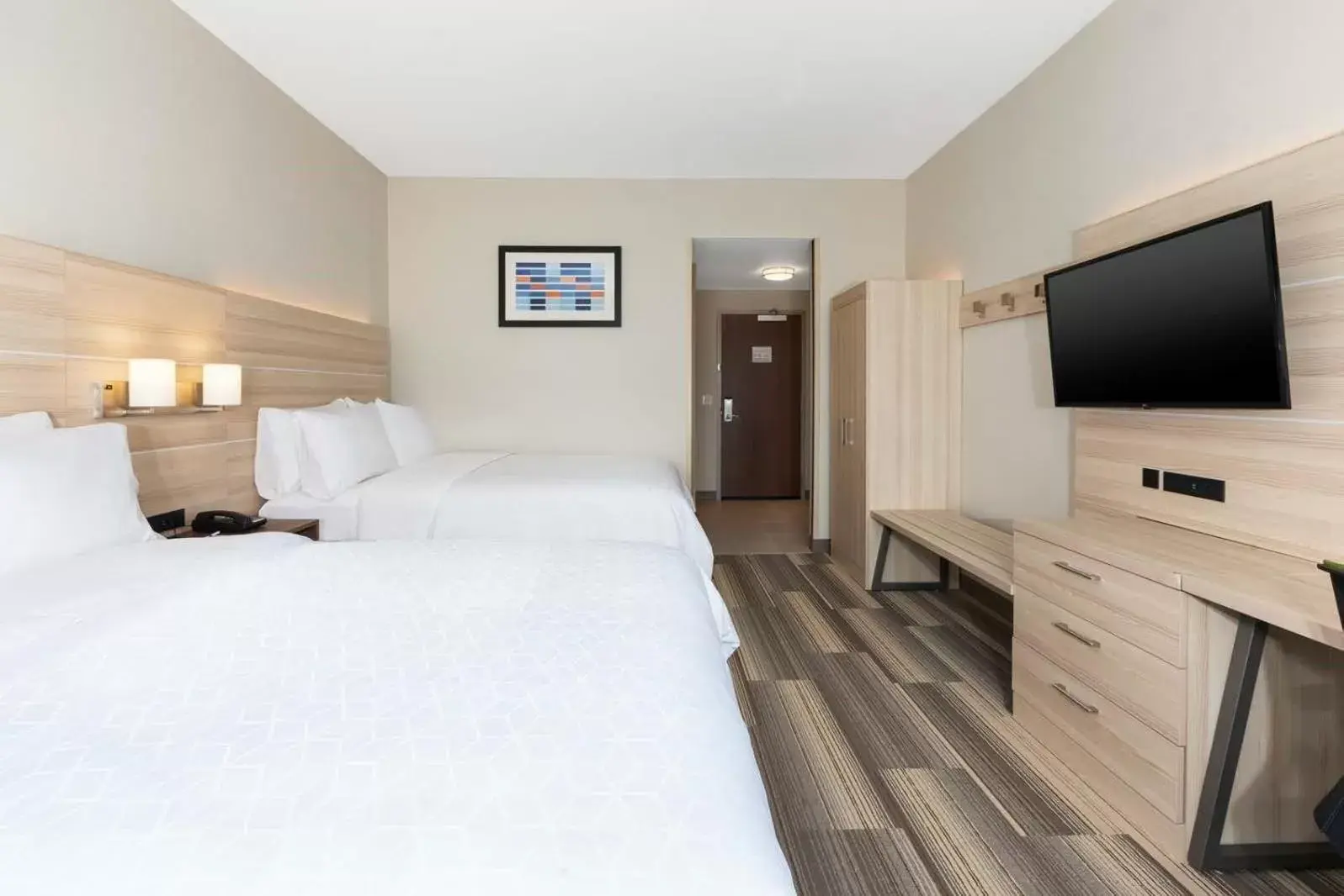 Bed in Holiday Inn Express & Suites - Grand Rapids Airport - South, an IHG Hotel
