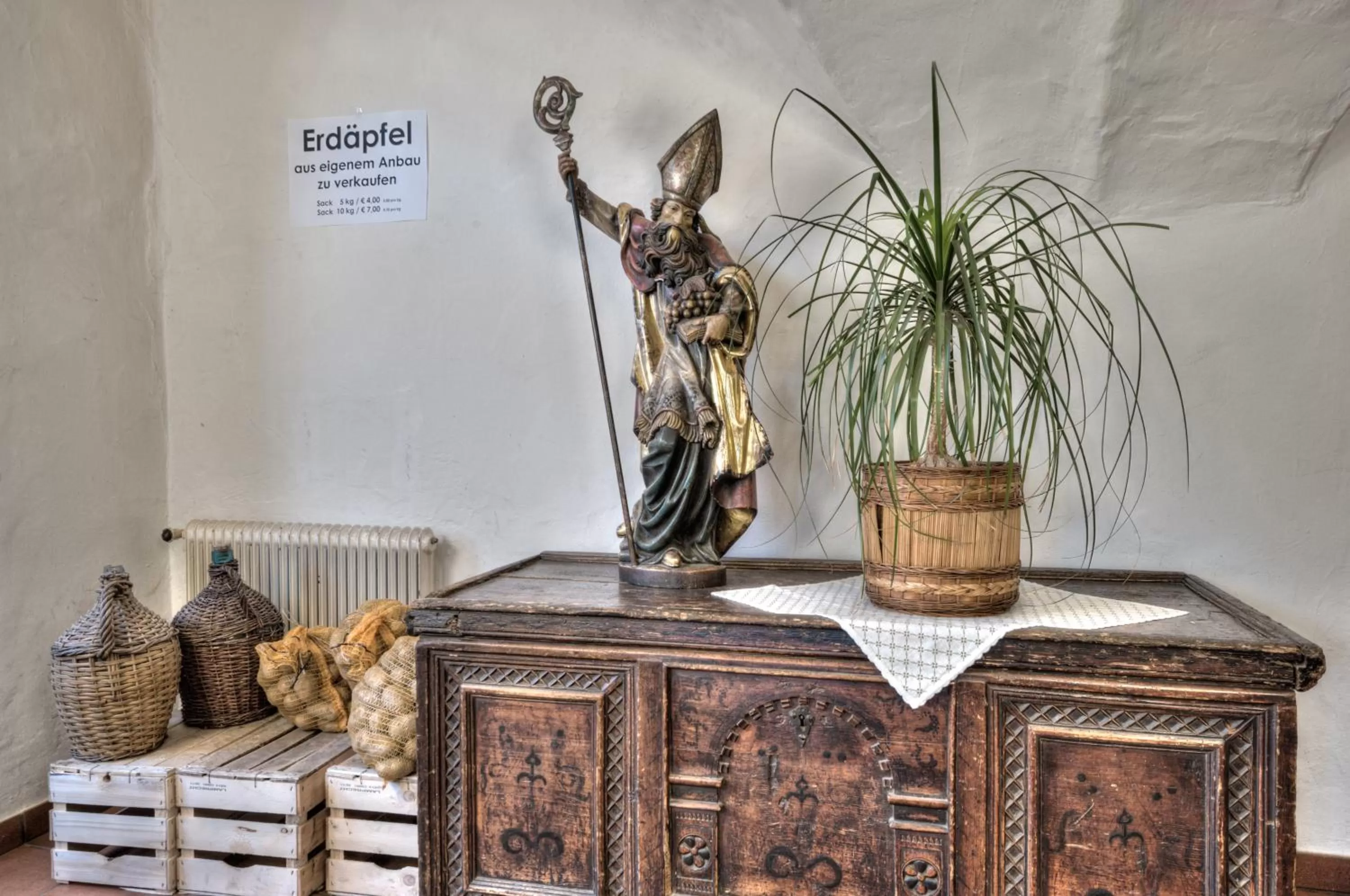 Decorative detail in Bärenwirth - Hotel & Restaurant