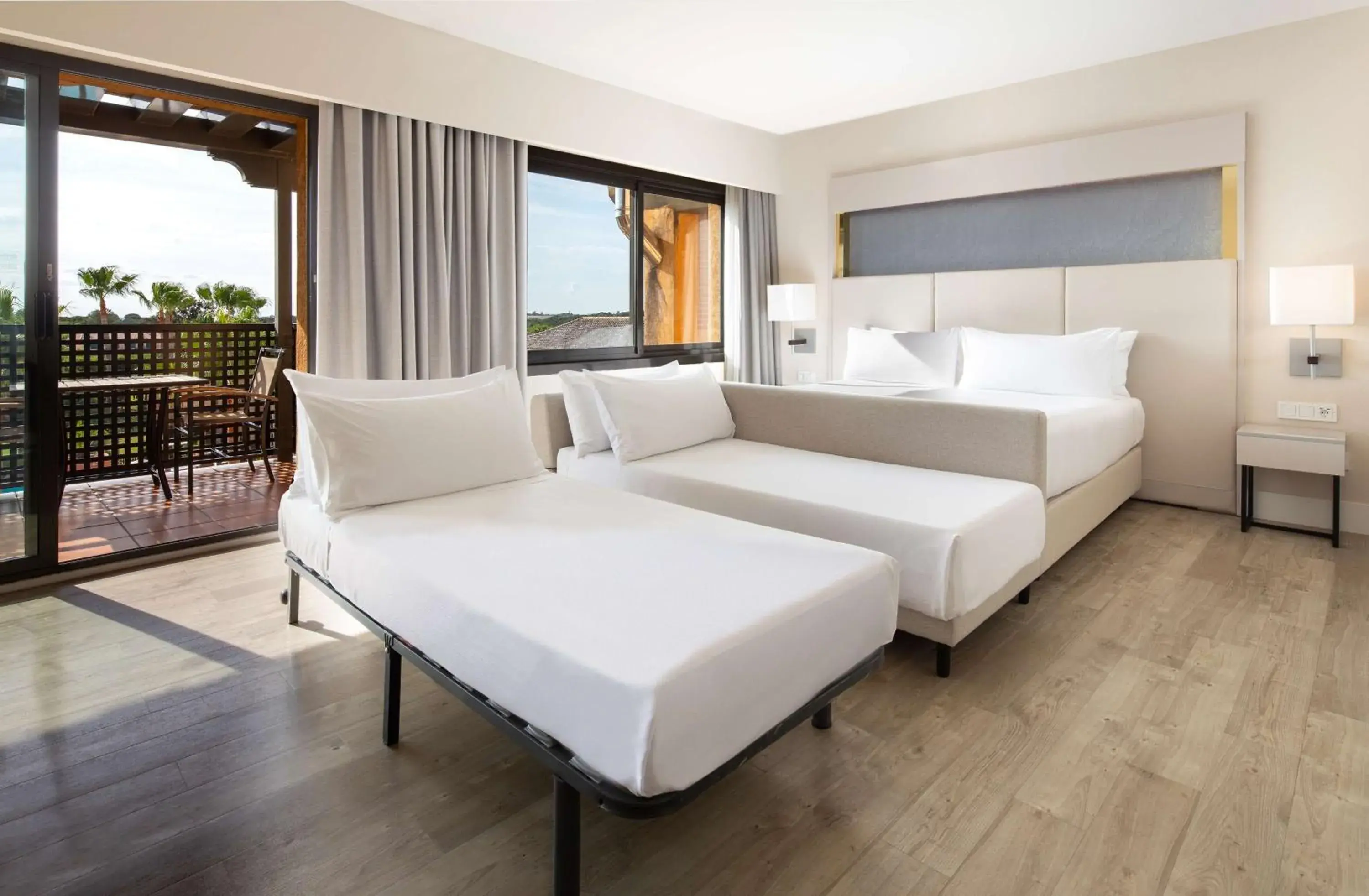 Property building, Bed in DoubleTree by Hilton Islantilla Beach Golf Resort