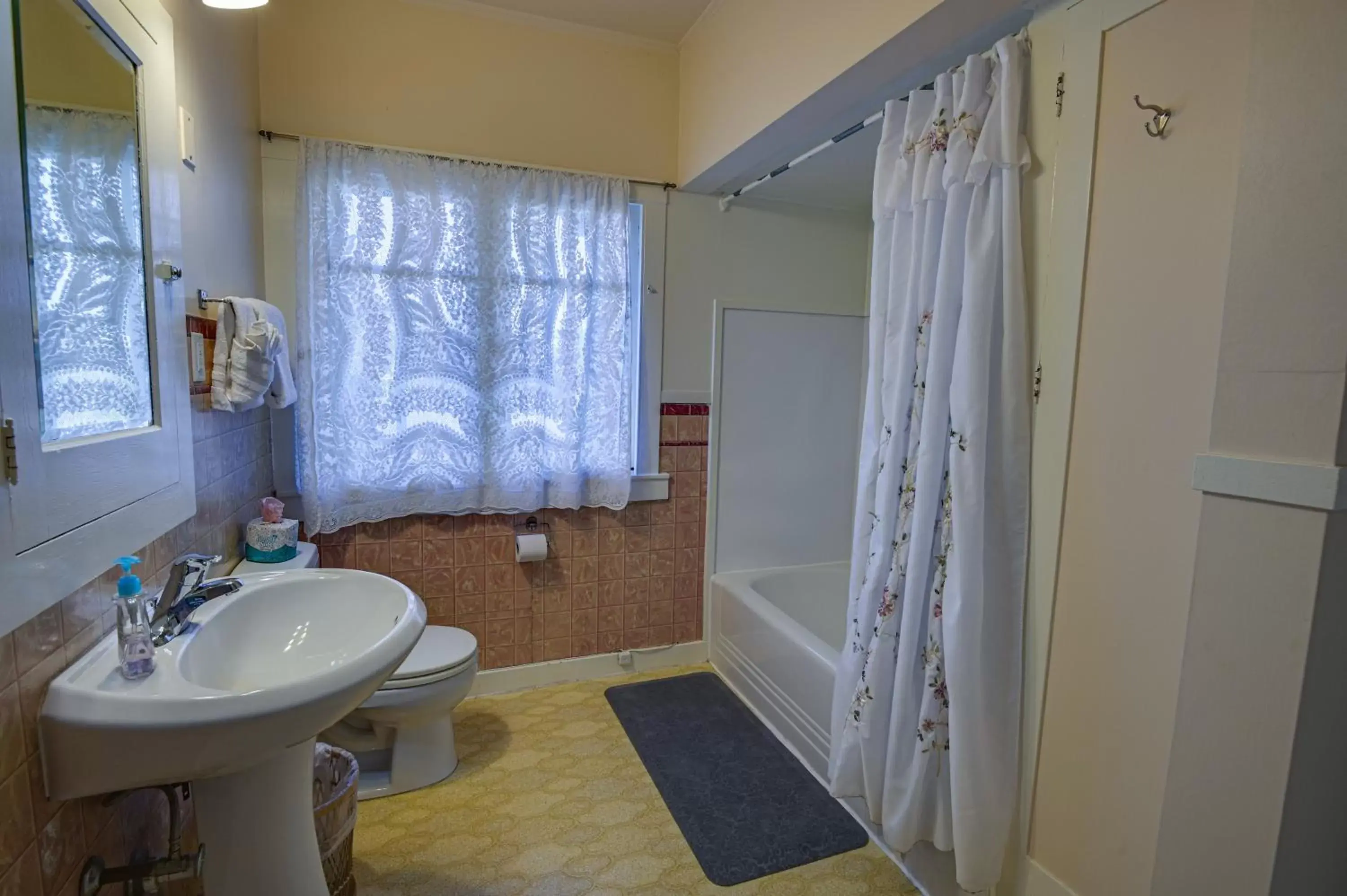 Shower, Bathroom in The Captains Quarters