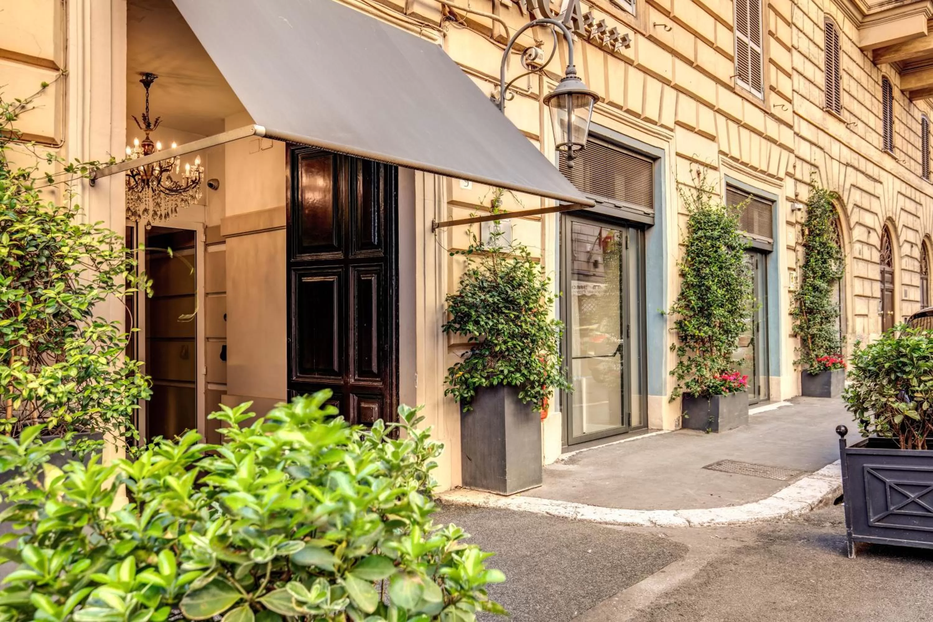 Property building in Hotel Villafranca