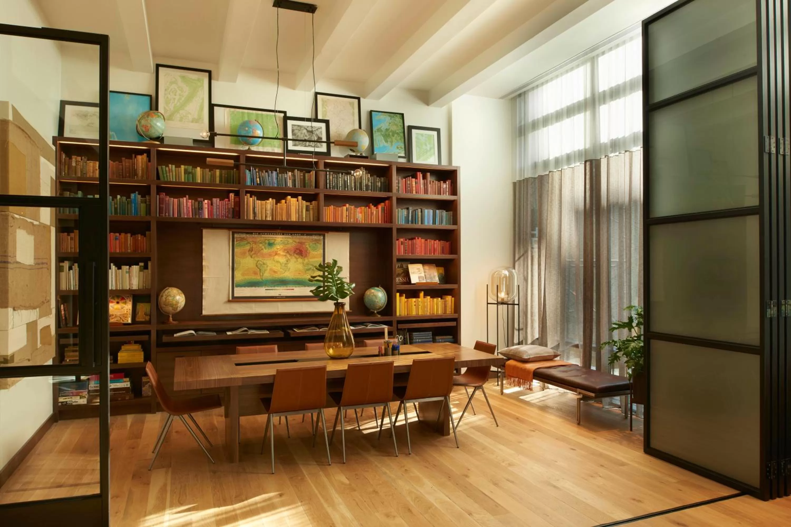 Library in Arlo NoMad