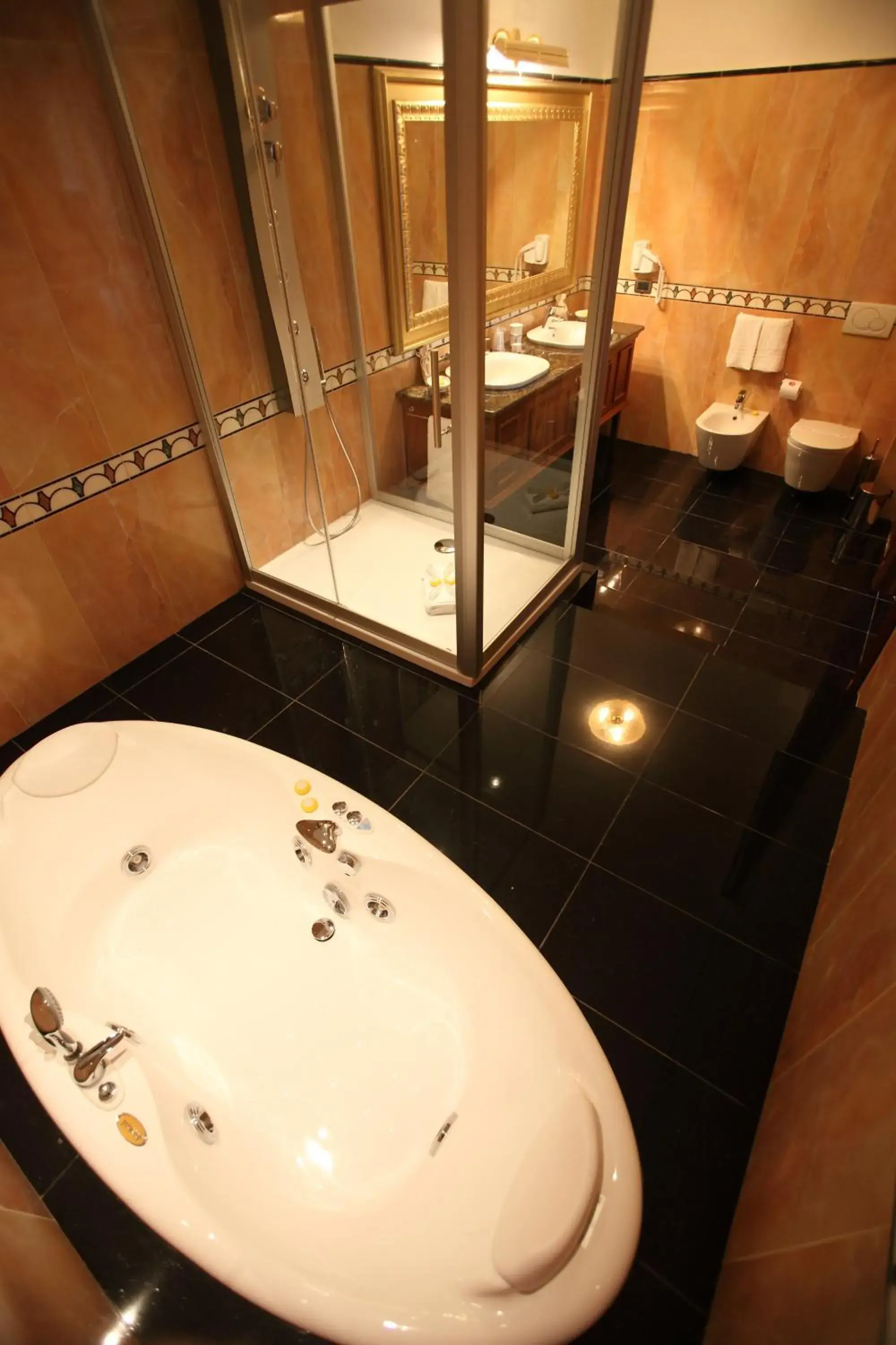 Shower, Bathroom in Hotel Borgo Don Chisciotte