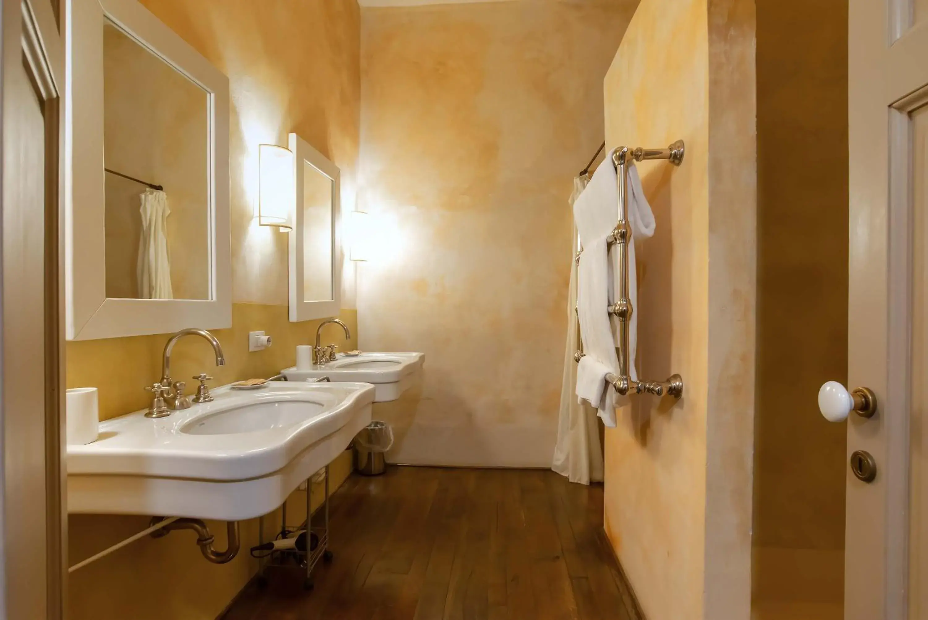 Bathroom in Villa Cassia di Baccano