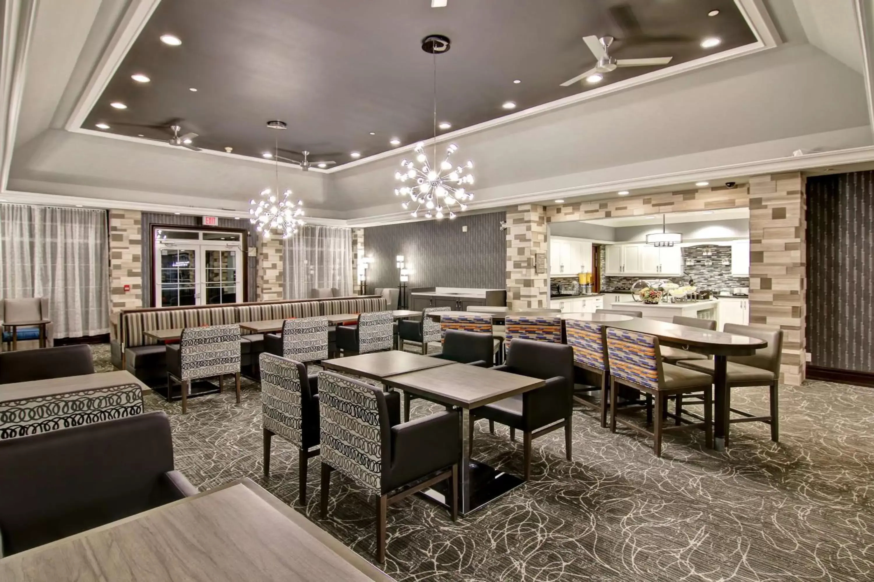 Breakfast, Restaurant/Places to Eat in Homewood Suites by Hilton Burlington