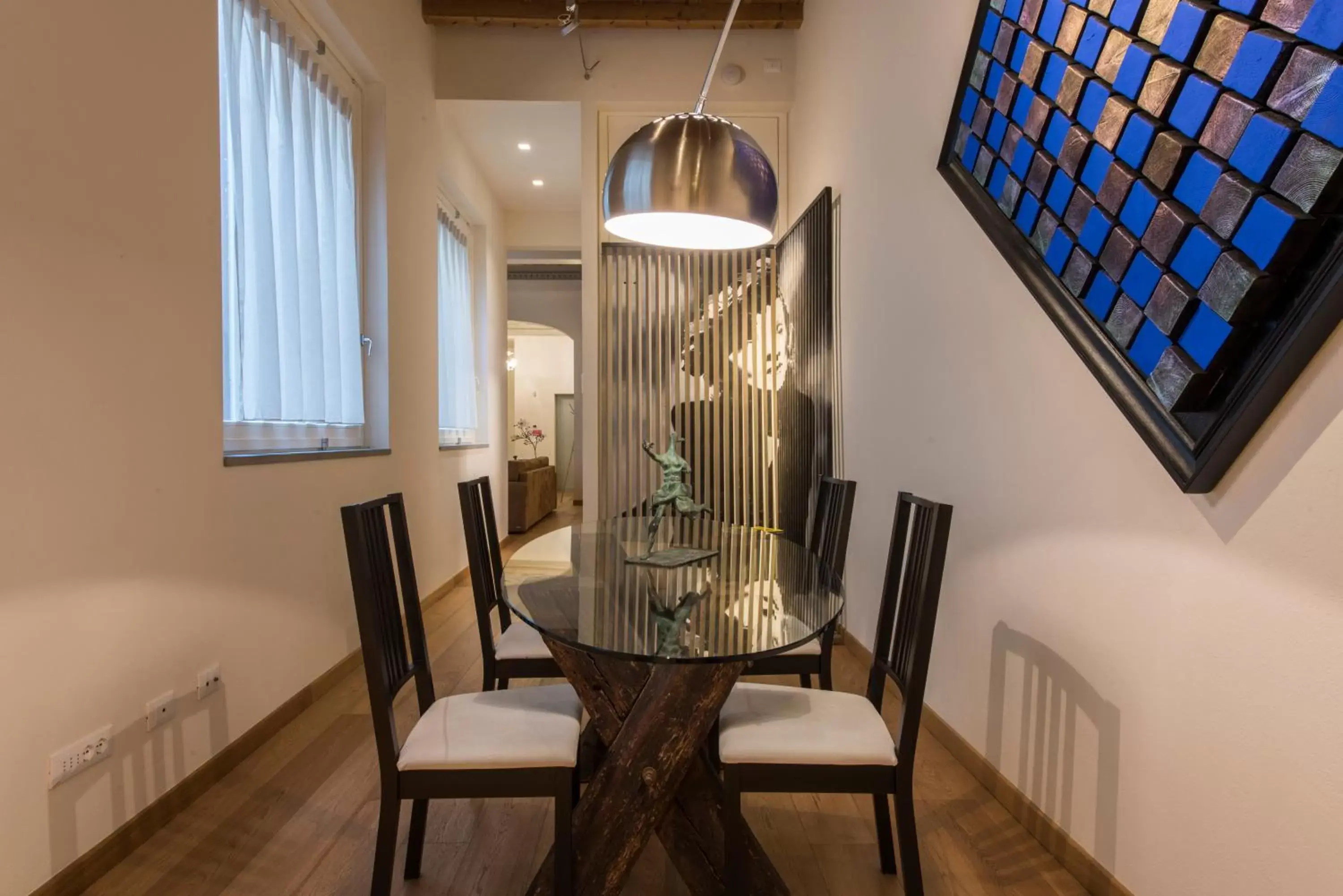 Dining Area in Florence Art Apartments