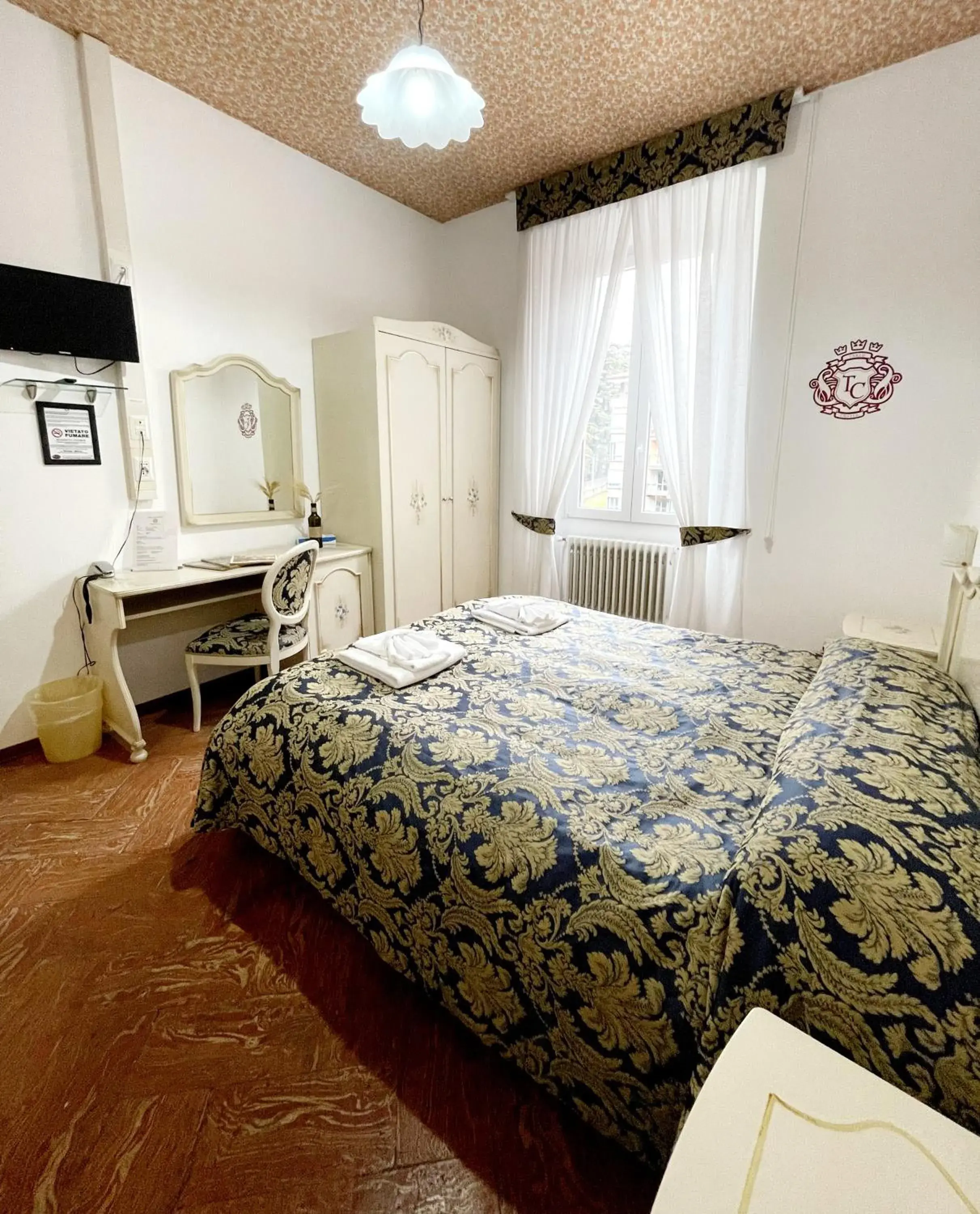 Photo of the whole room, Bed in Hotel Terzo Crotto