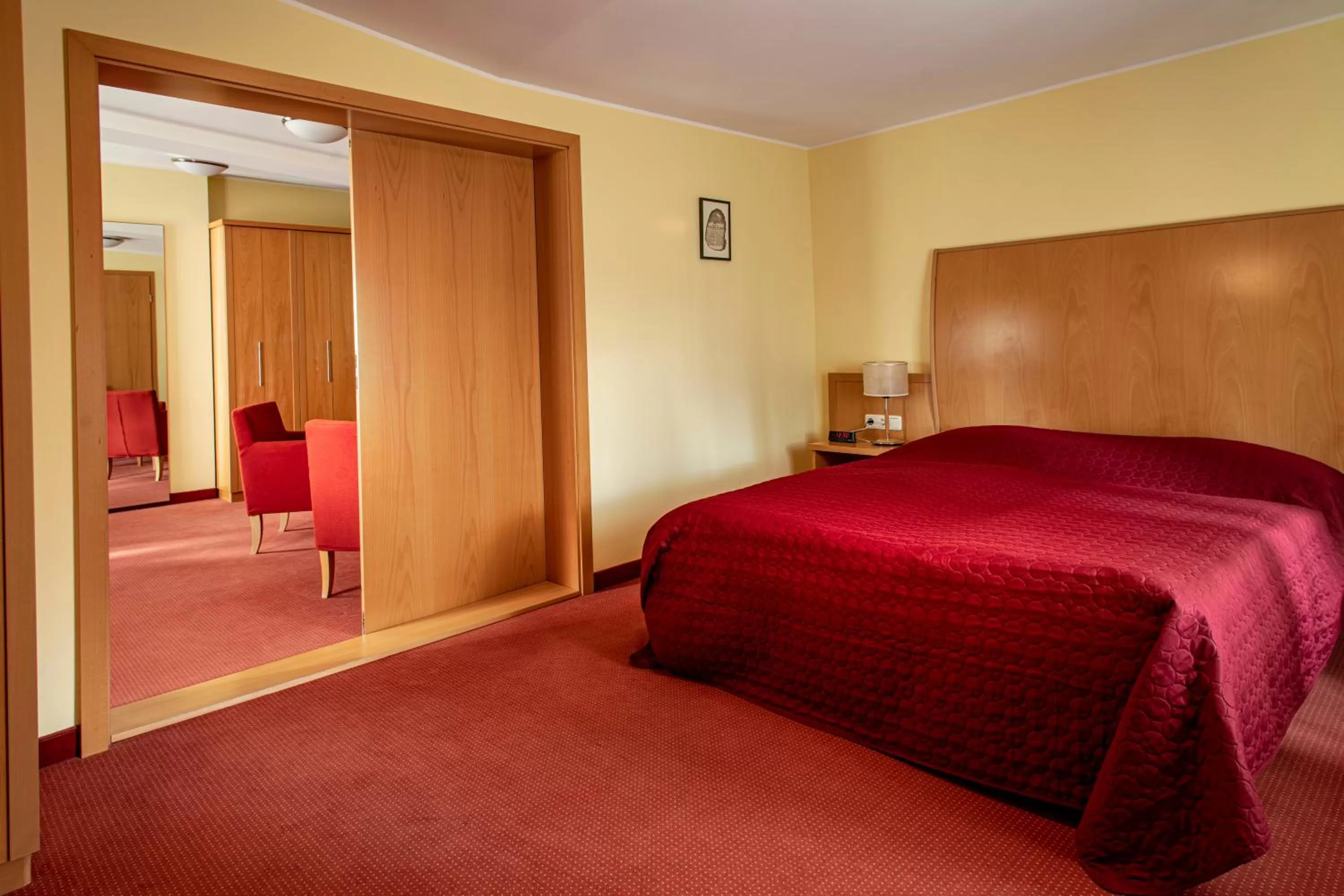 Photo of the whole room, Bed in Hotel Am Frauenplan
