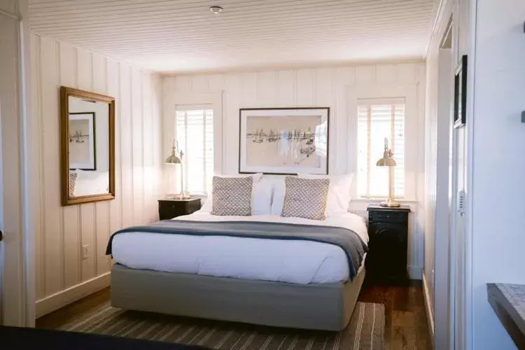 Bed in Nick's Cove