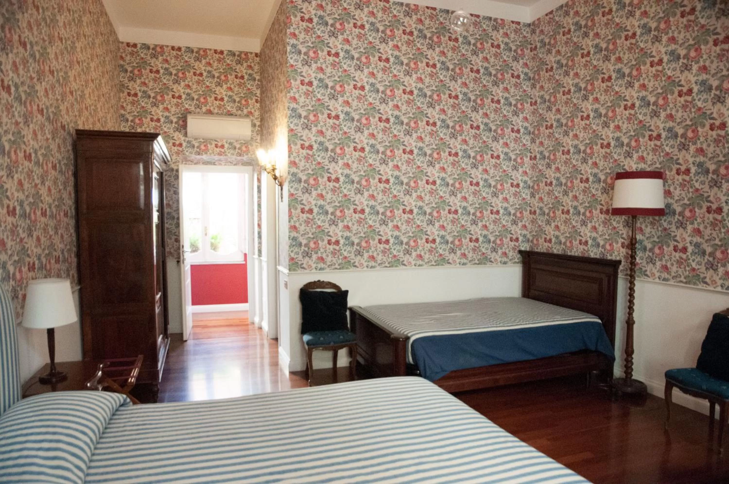 Bed in Relais Teatro Argentina