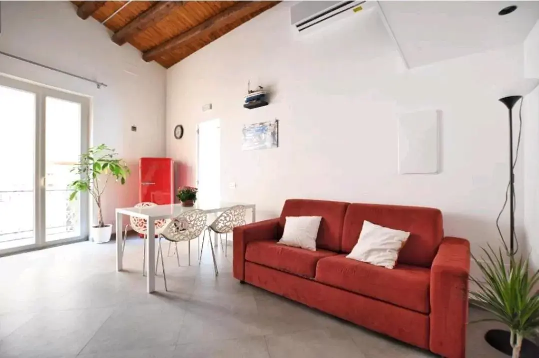 Living room, Seating Area in San Francesco Rooms and Apartment with Terrace in Palermo