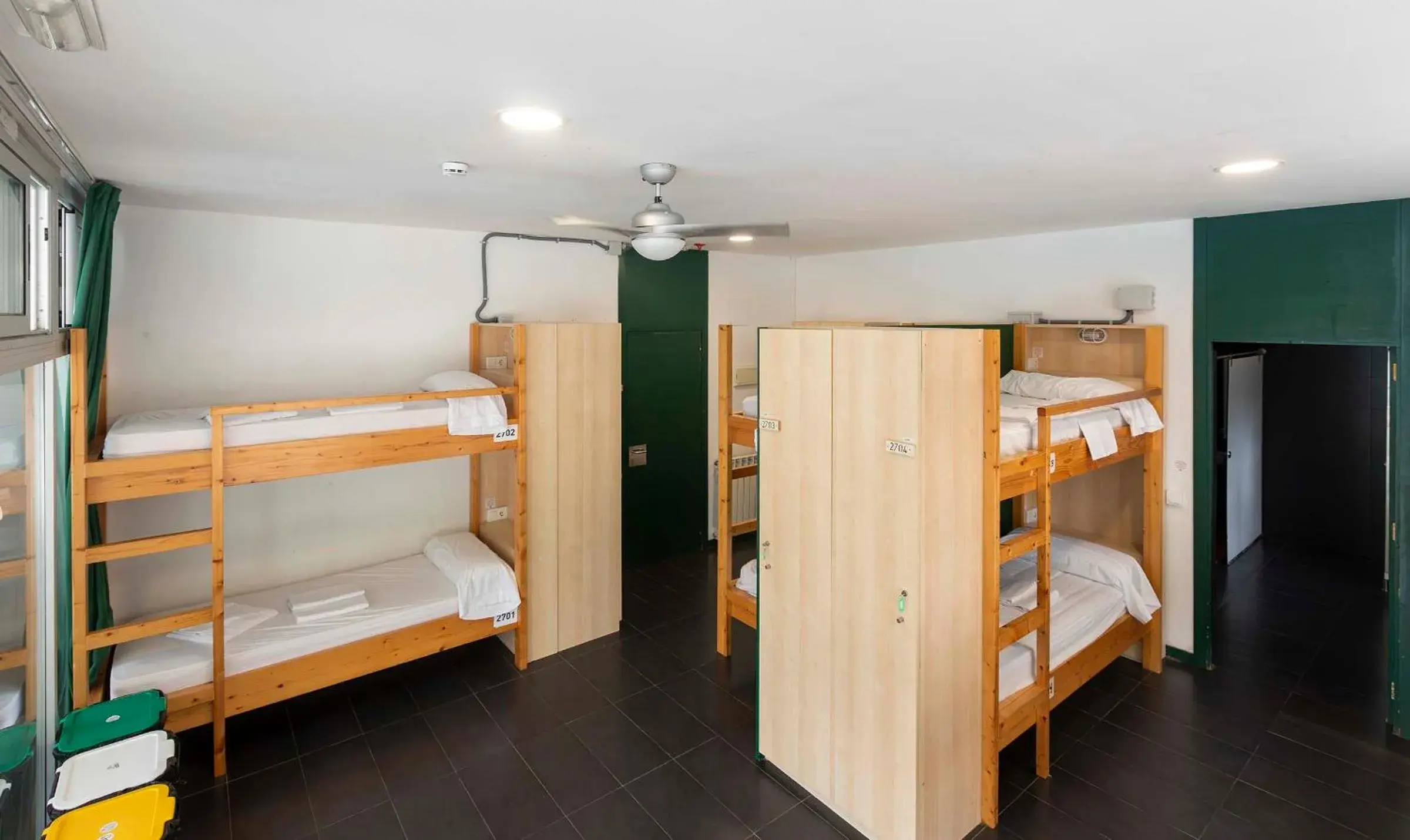 Bed, Bunk Bed in Inout