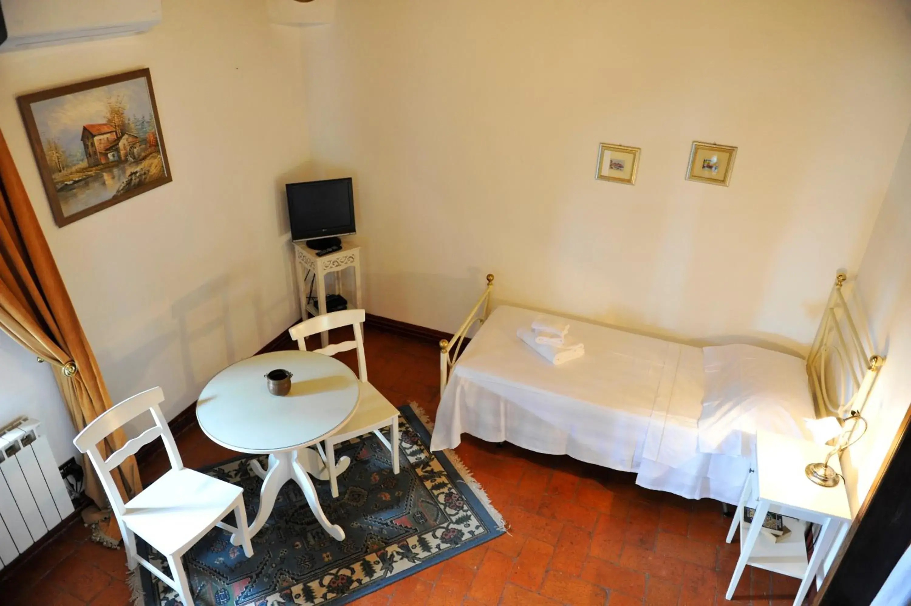 Bedroom, Seating Area in Villa Schiatti