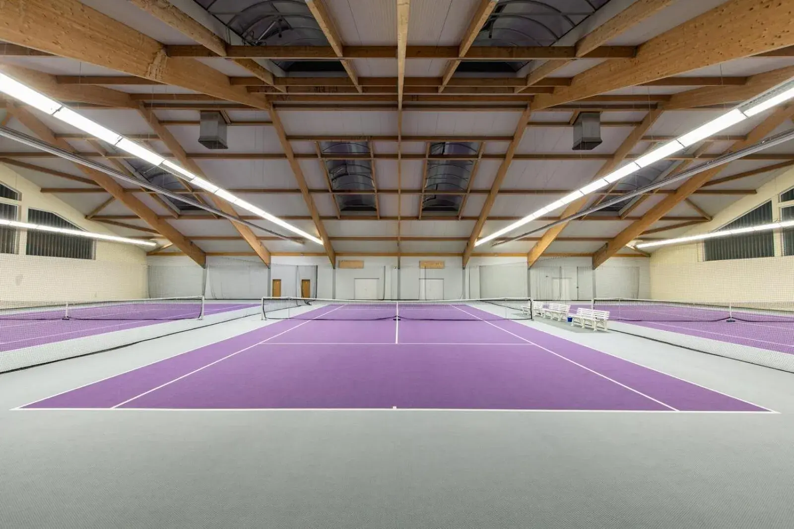 Tennis court, Swimming Pool in FAIR RESORT HOTEL JENA