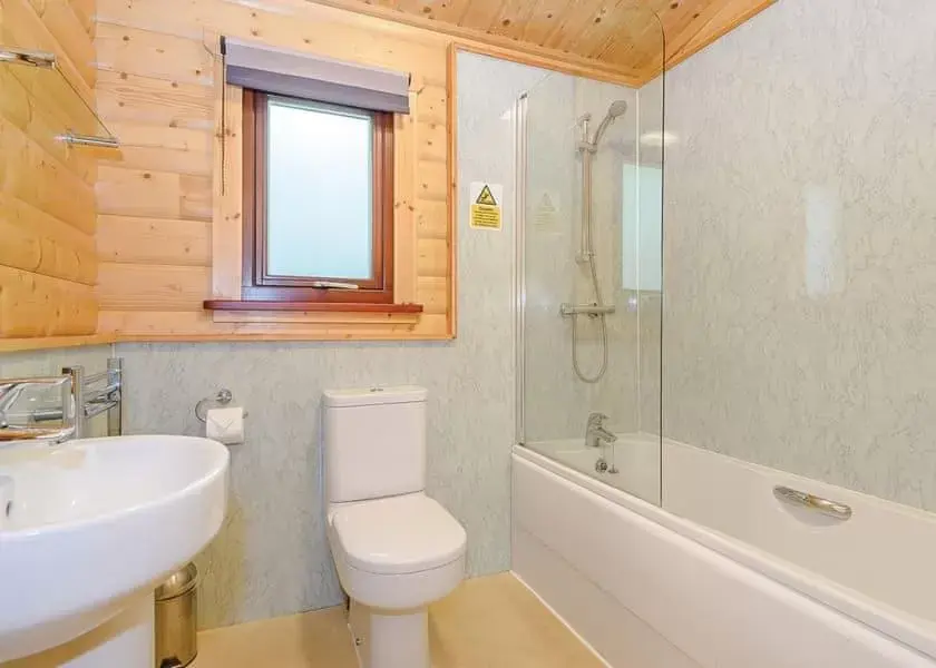 Bathroom in Best Western Plus Kenwick Park Hotel