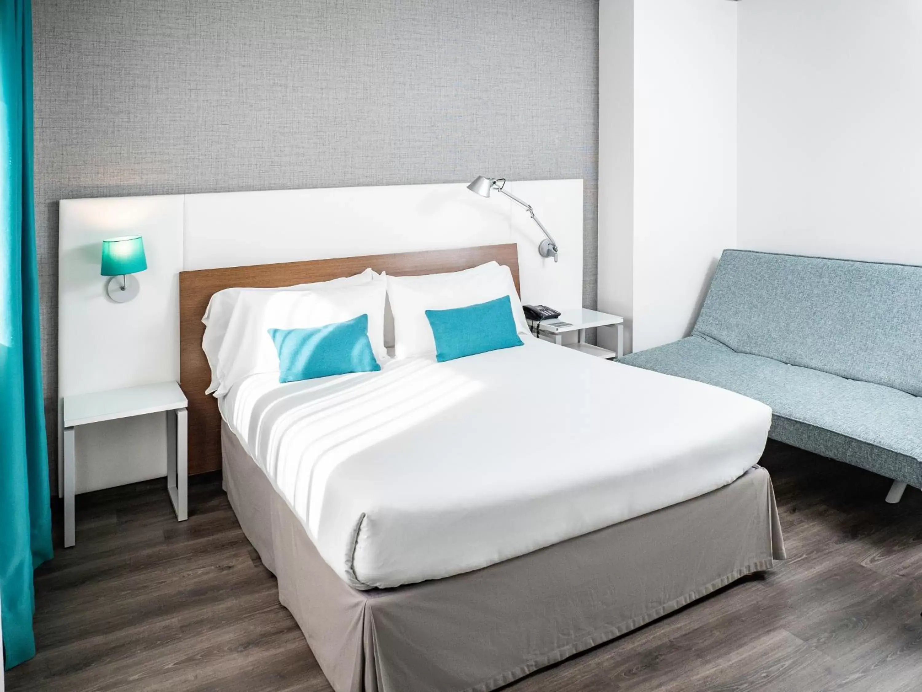 Bed in Ibis Styles A Coruna