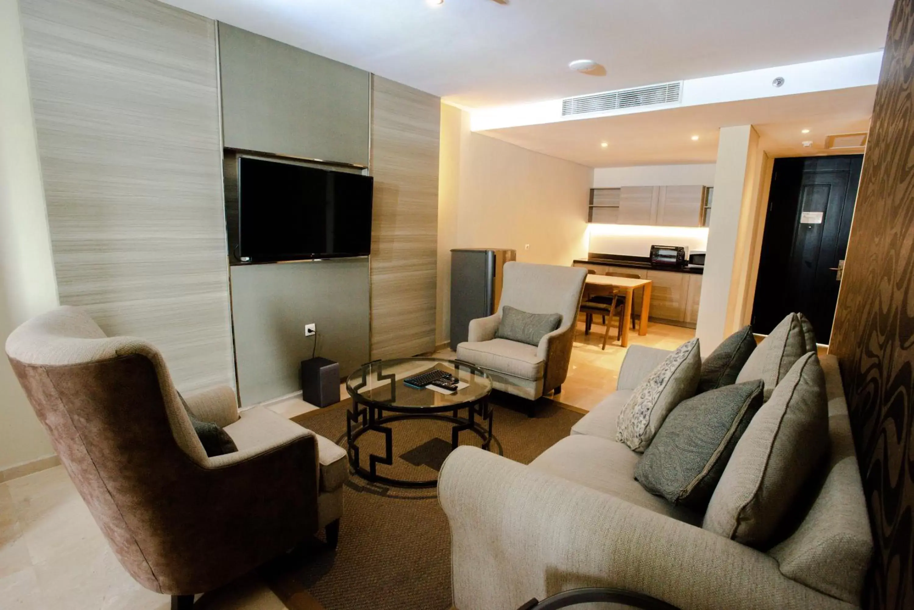 Suite in Swiss-Belresort Watu Jimbar Suite in Swiss-Belresort Watu Jimbar