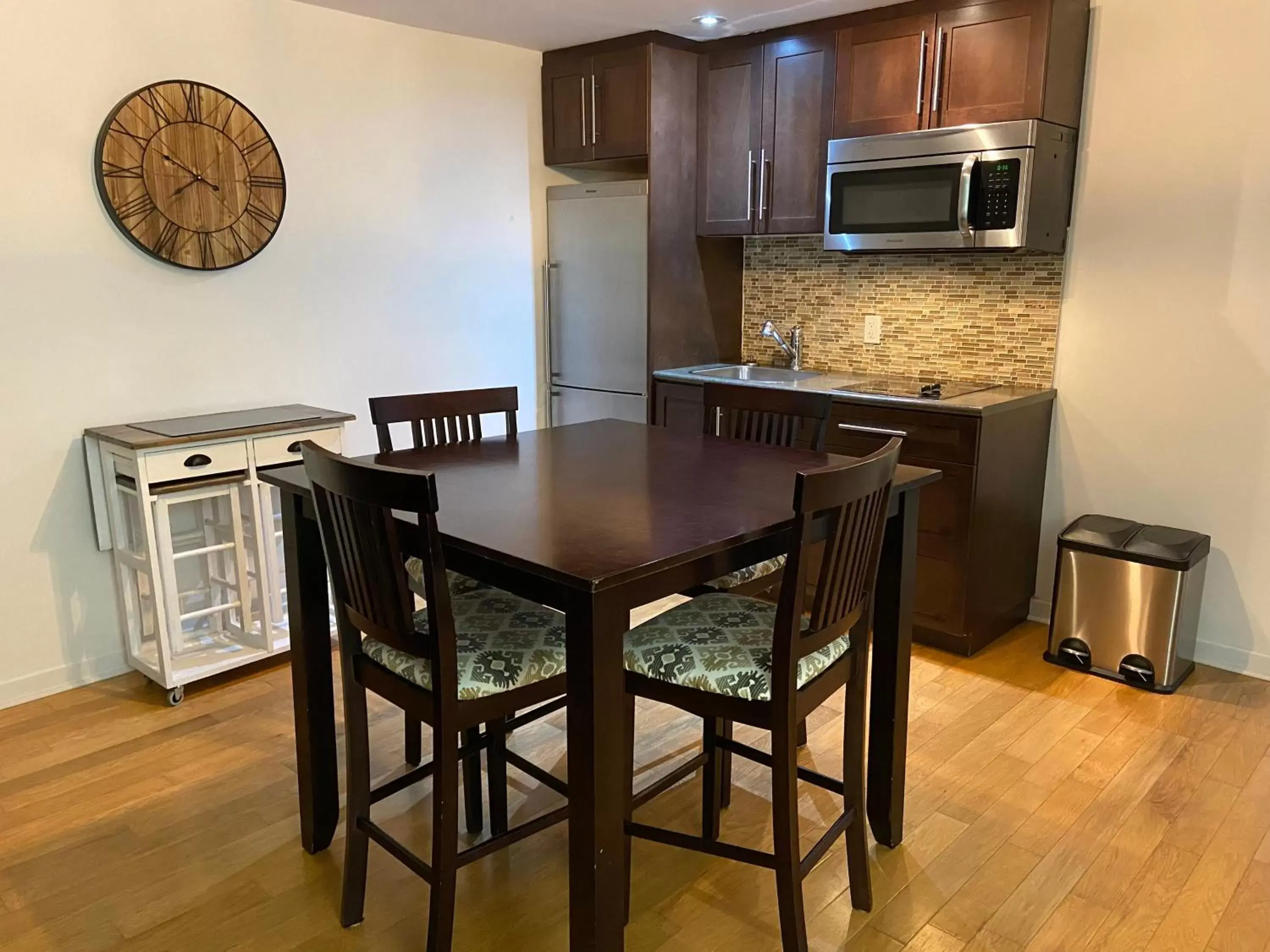 Kitchen/Kitchenette in Condo Hotel Au pied du Mont Orford