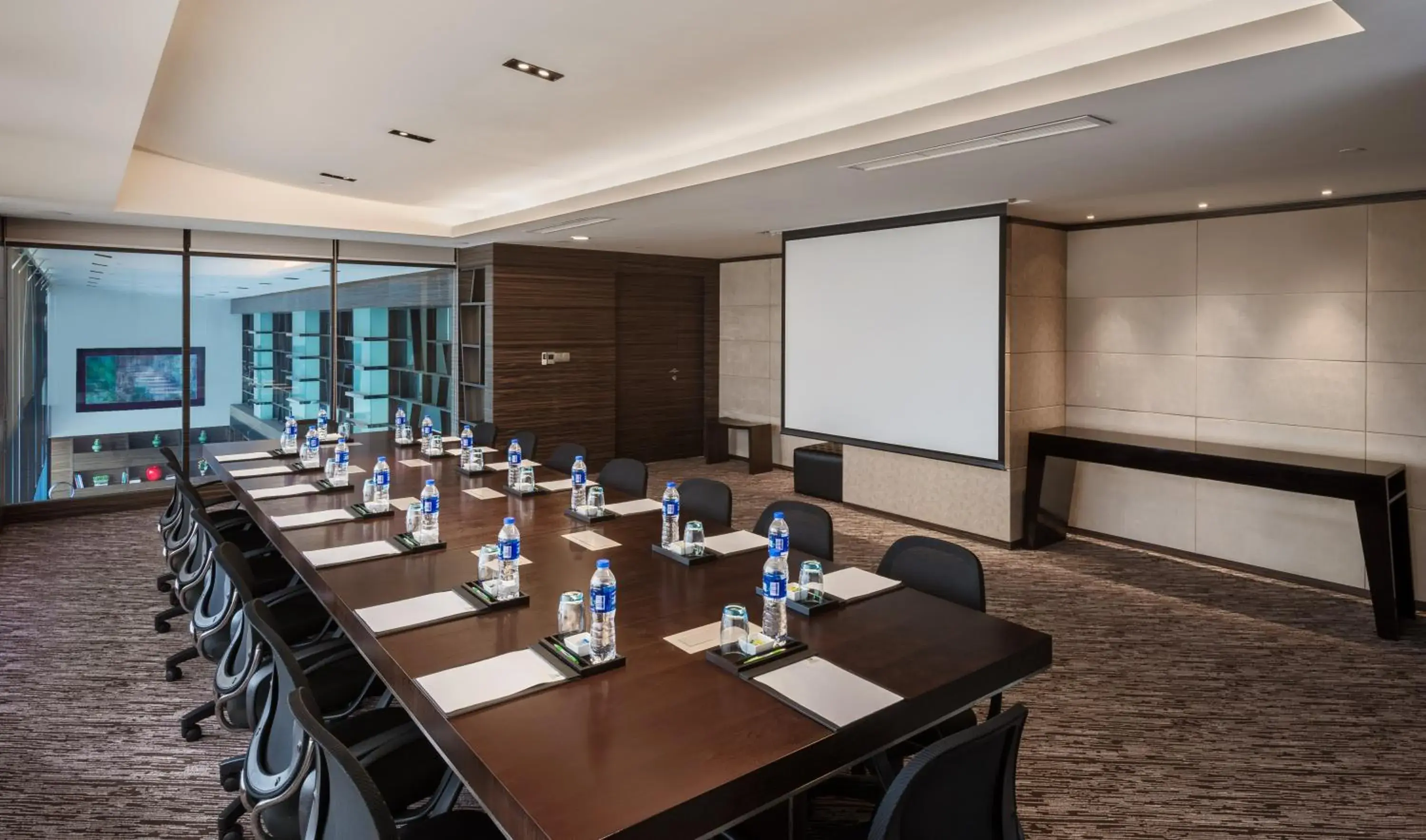 Meeting/conference room in Holiday Inn Shanghai Hongqiao West, an IHG Hotel