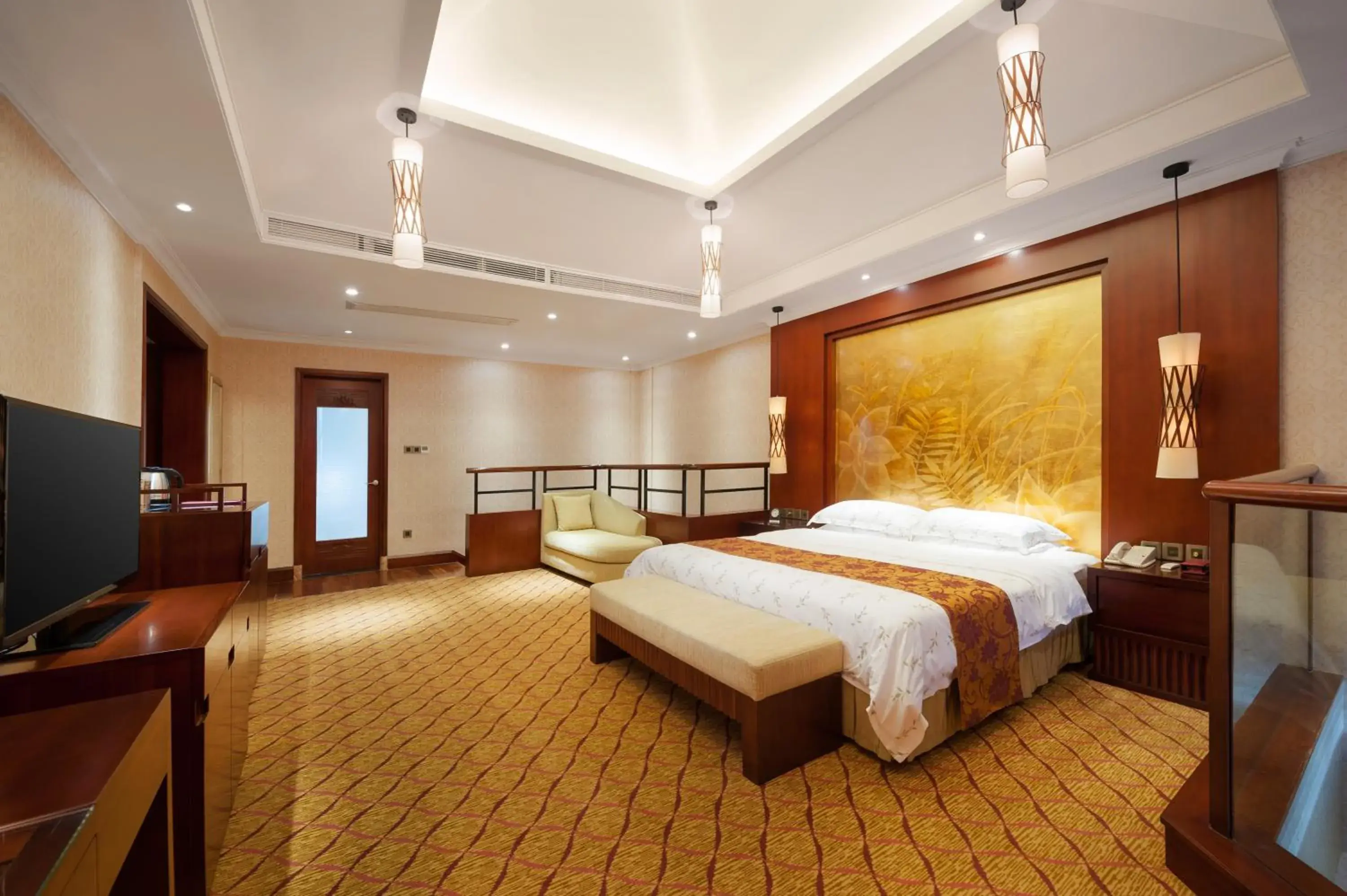 Bed in Good View Hotel Tangxia - 15 mins drive from Dongguan South Railway Station Bed in Good View Hotel Tangxia - 15 mins drive from Dongguan South Railway Station