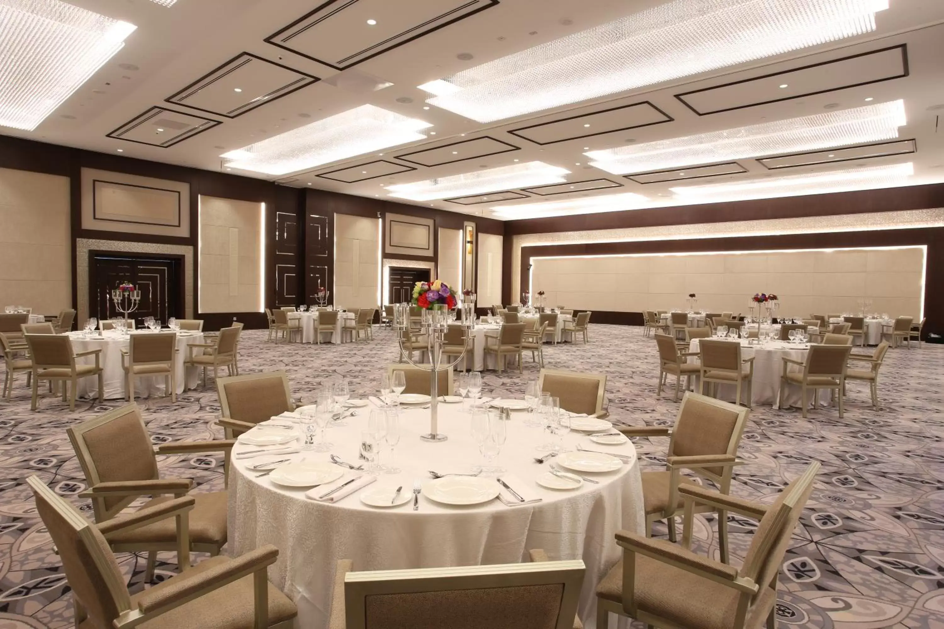 Banquet/Function facilities in Metropolitan Hotel Dubai