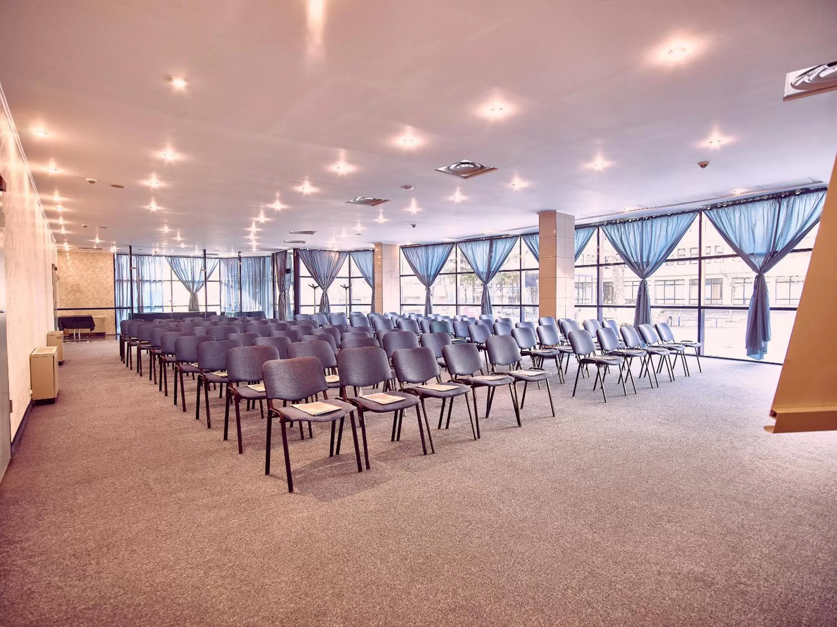 Meeting/conference room in Continental Forum Arad
