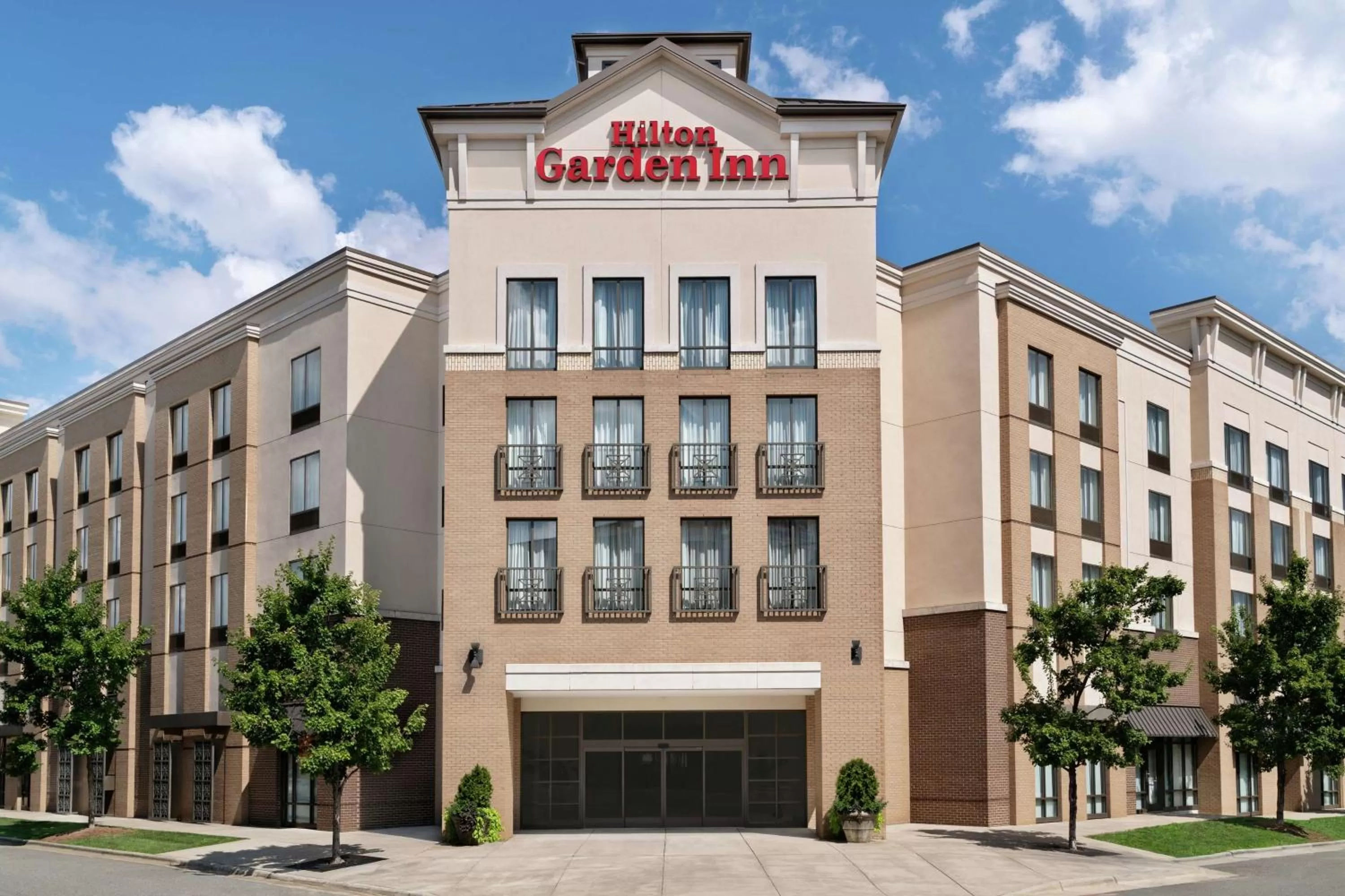Property building in Hilton Garden Inn Charlotte/Ayrsley