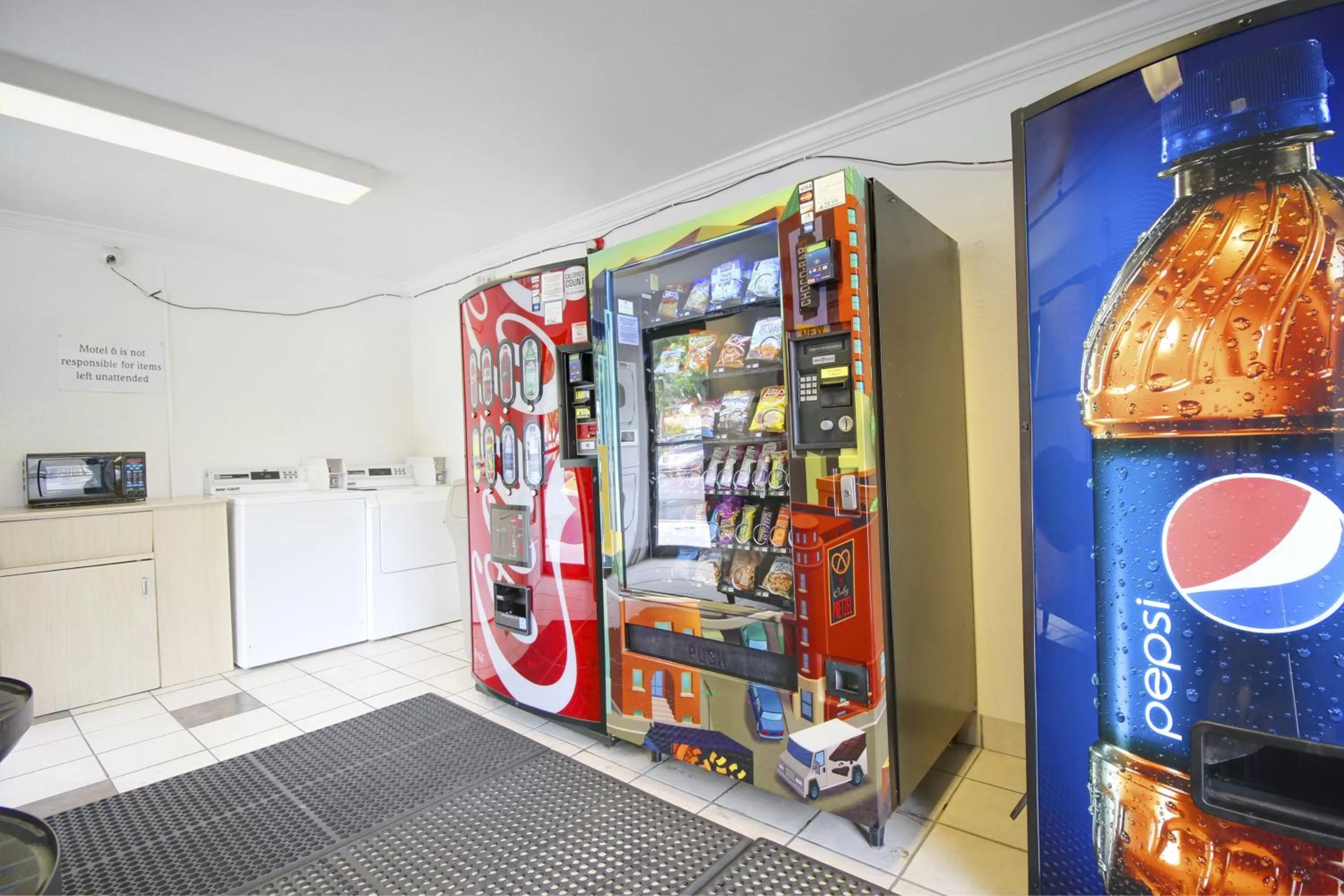 On-site shops in Motel 6-Lantana West Palm Beach, FL