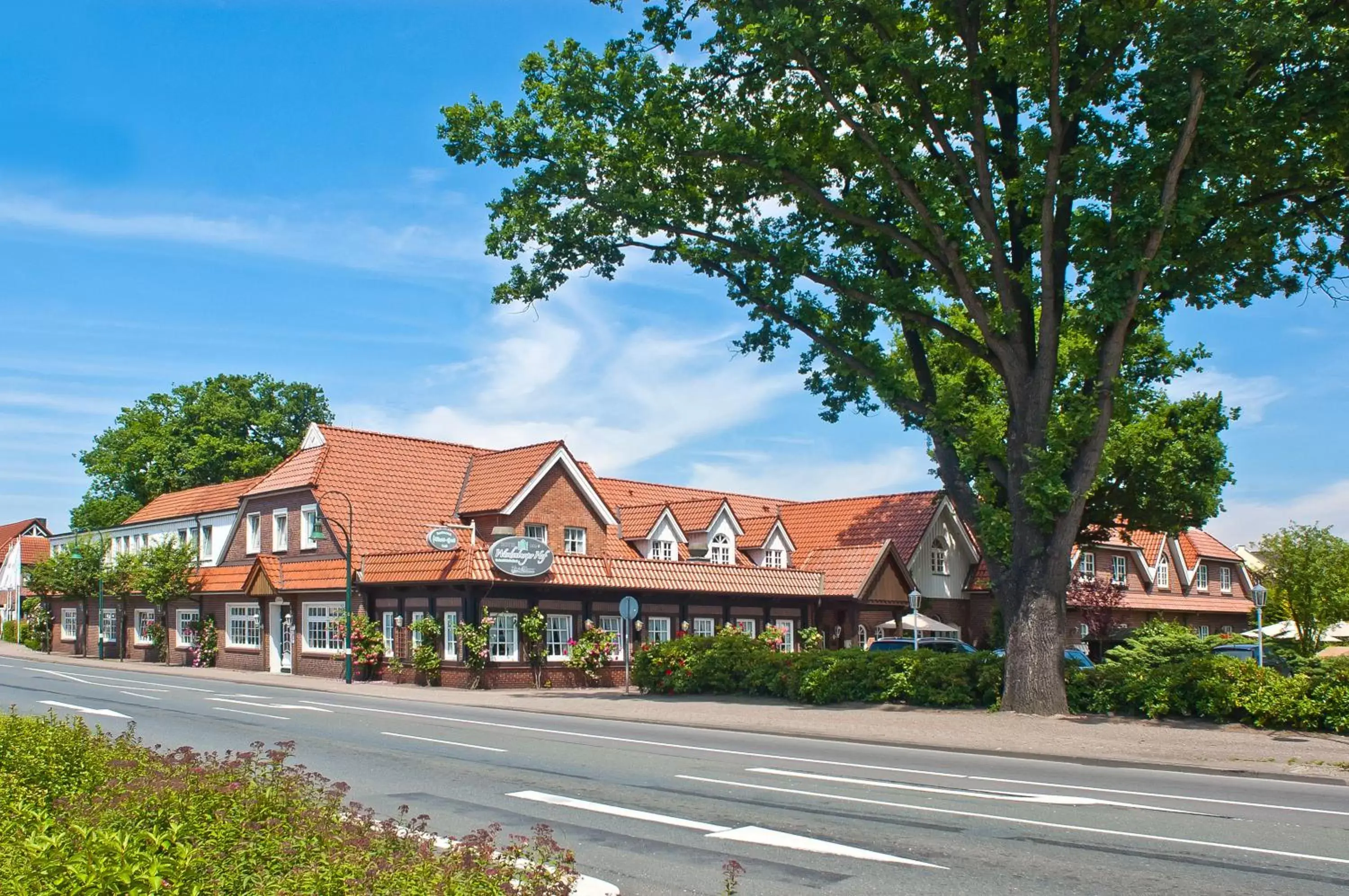 Property building in Hotel Wardenburger Hof Property building in Hotel Wardenburger Hof