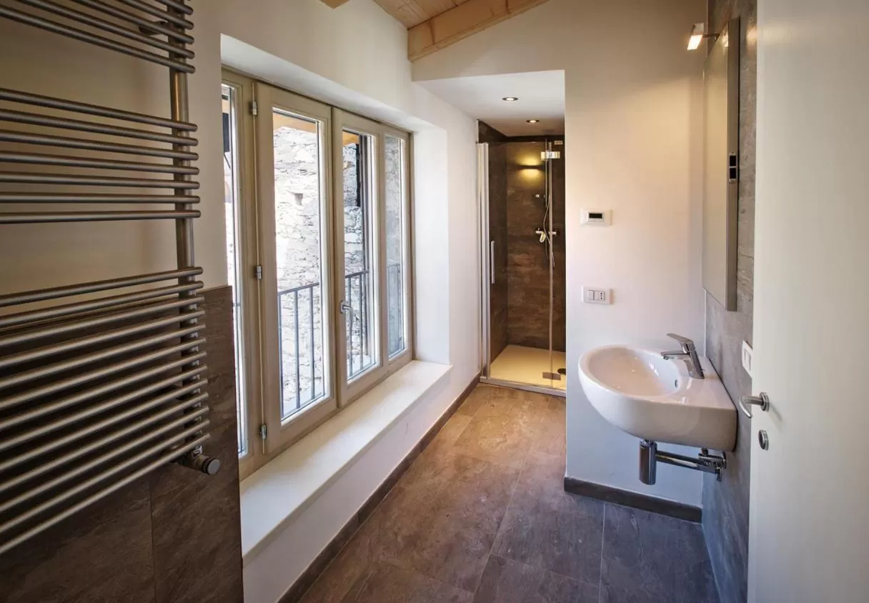 Bathroom in Albergo Diffuso Tolmezzo