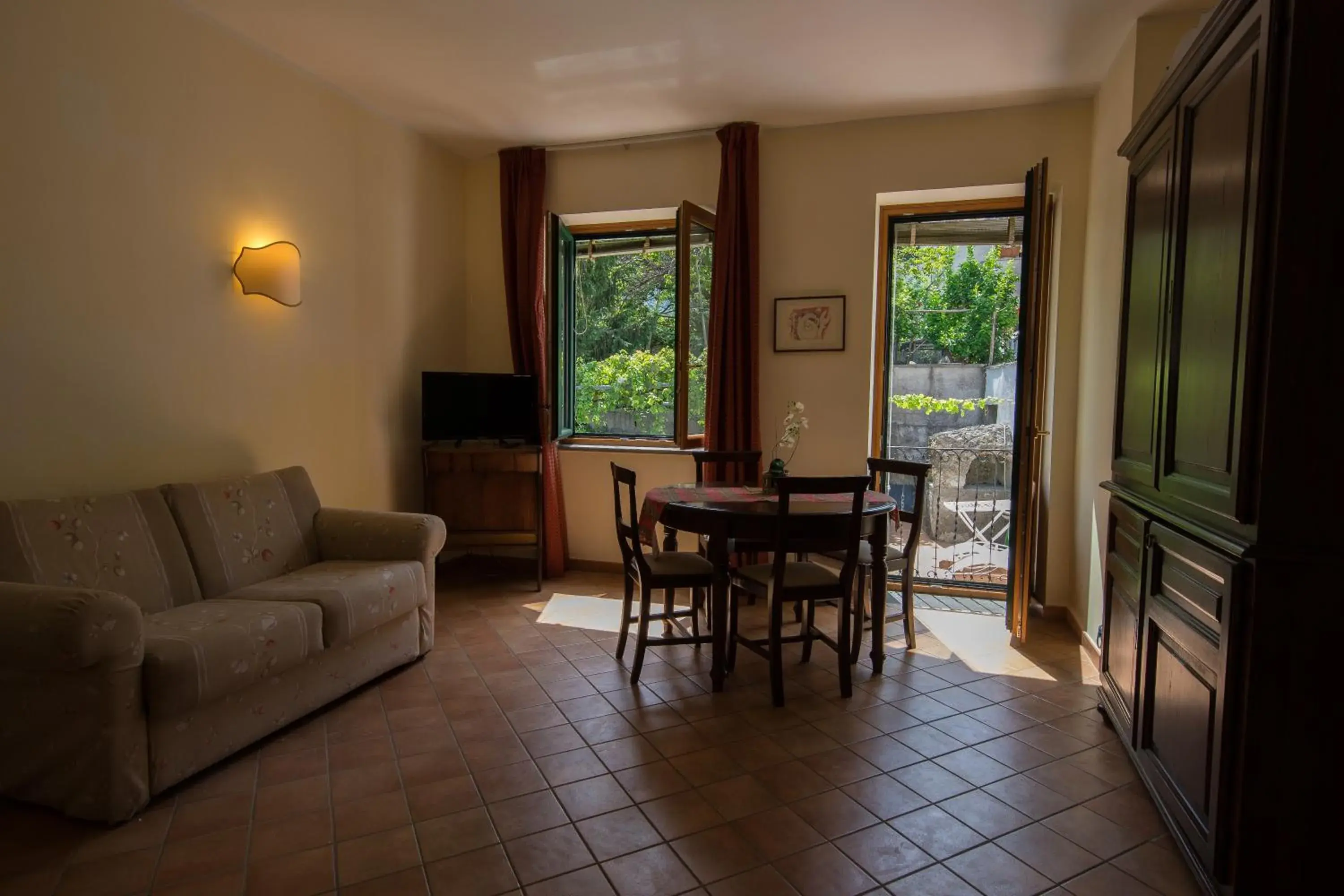 Seating Area in Hotel Scapolatiello