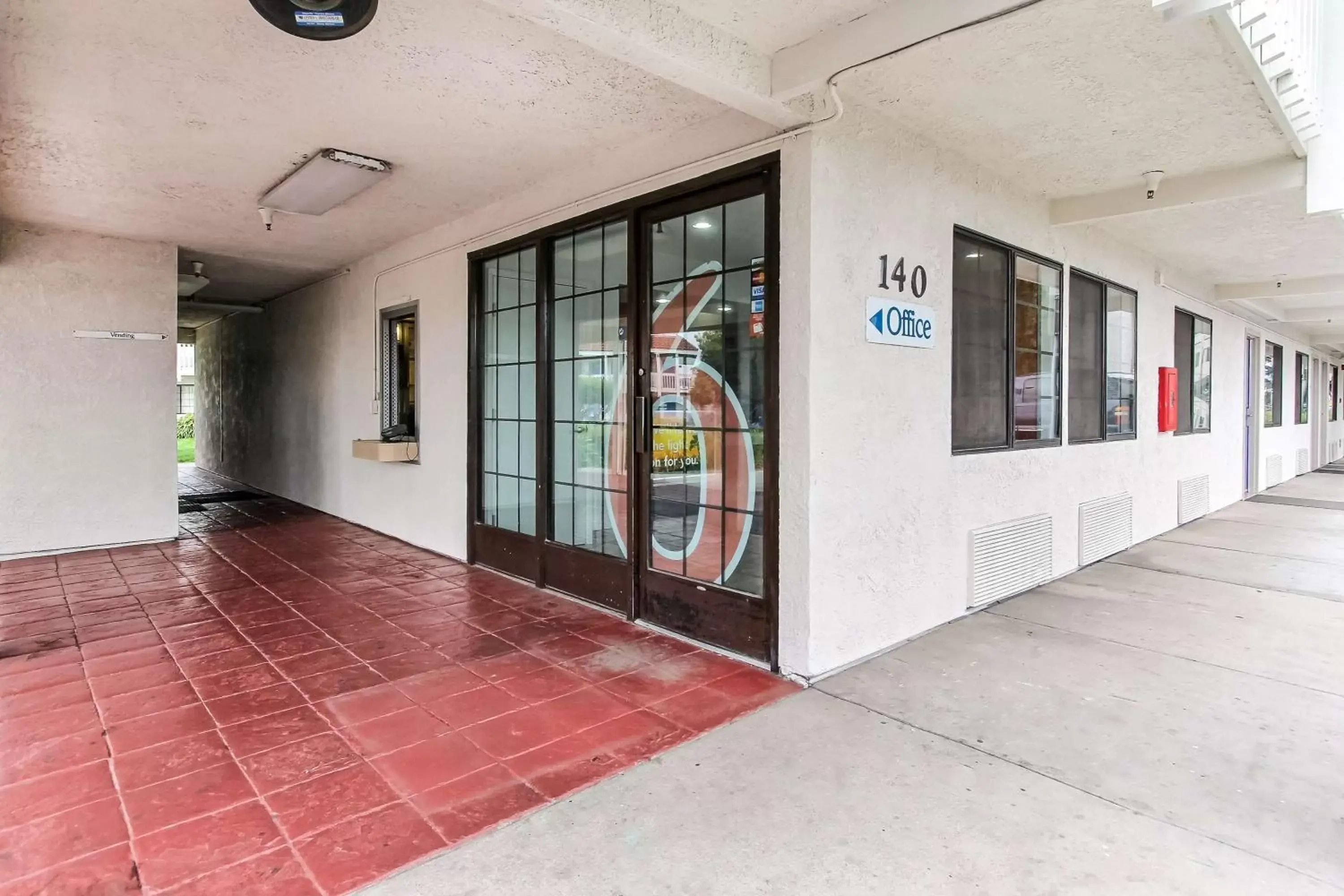 Property building, Lobby/Reception in Motel 6-Salinas, CA - North Monterey Area