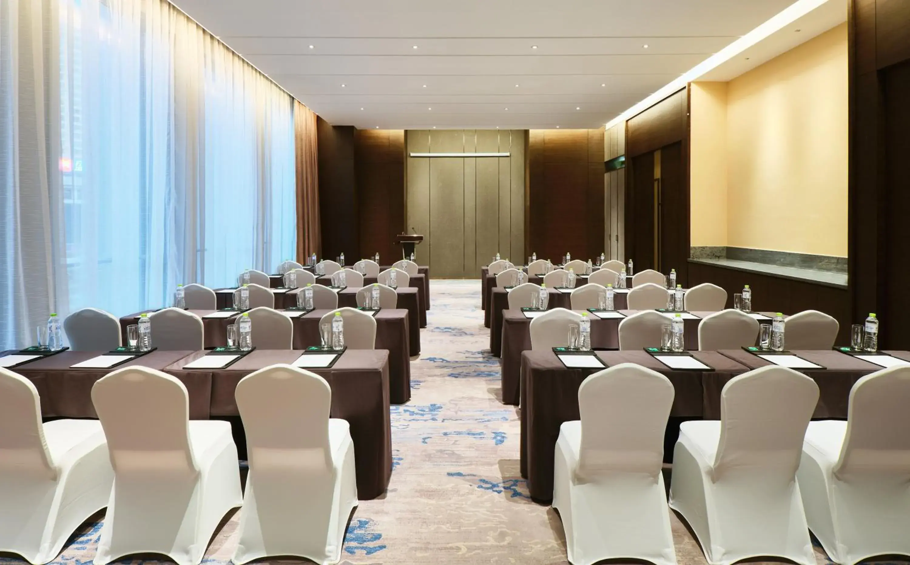 Meeting/conference room in Crowne Plaza Nanning City Center, an IHG Hotel