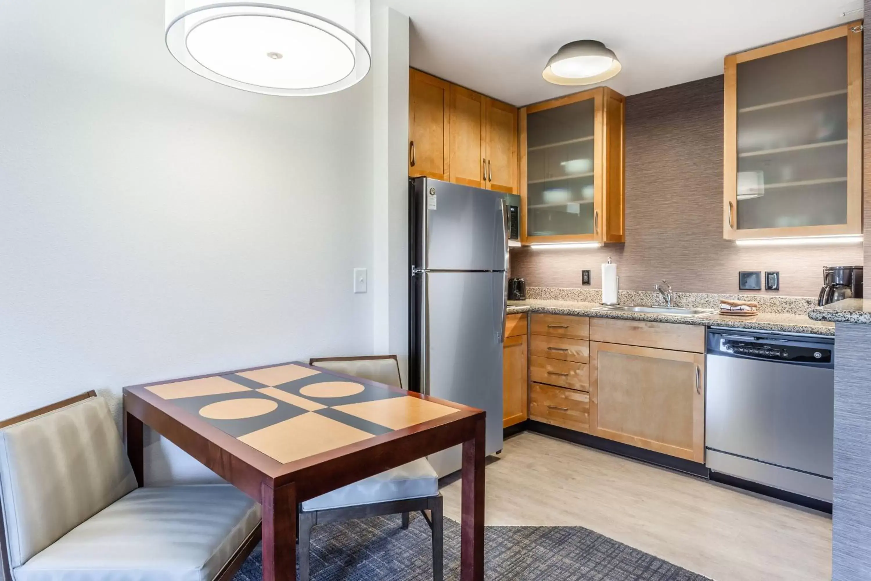 Kitchen or kitchenette, Kitchen/Kitchenette in Residence Inn Duluth