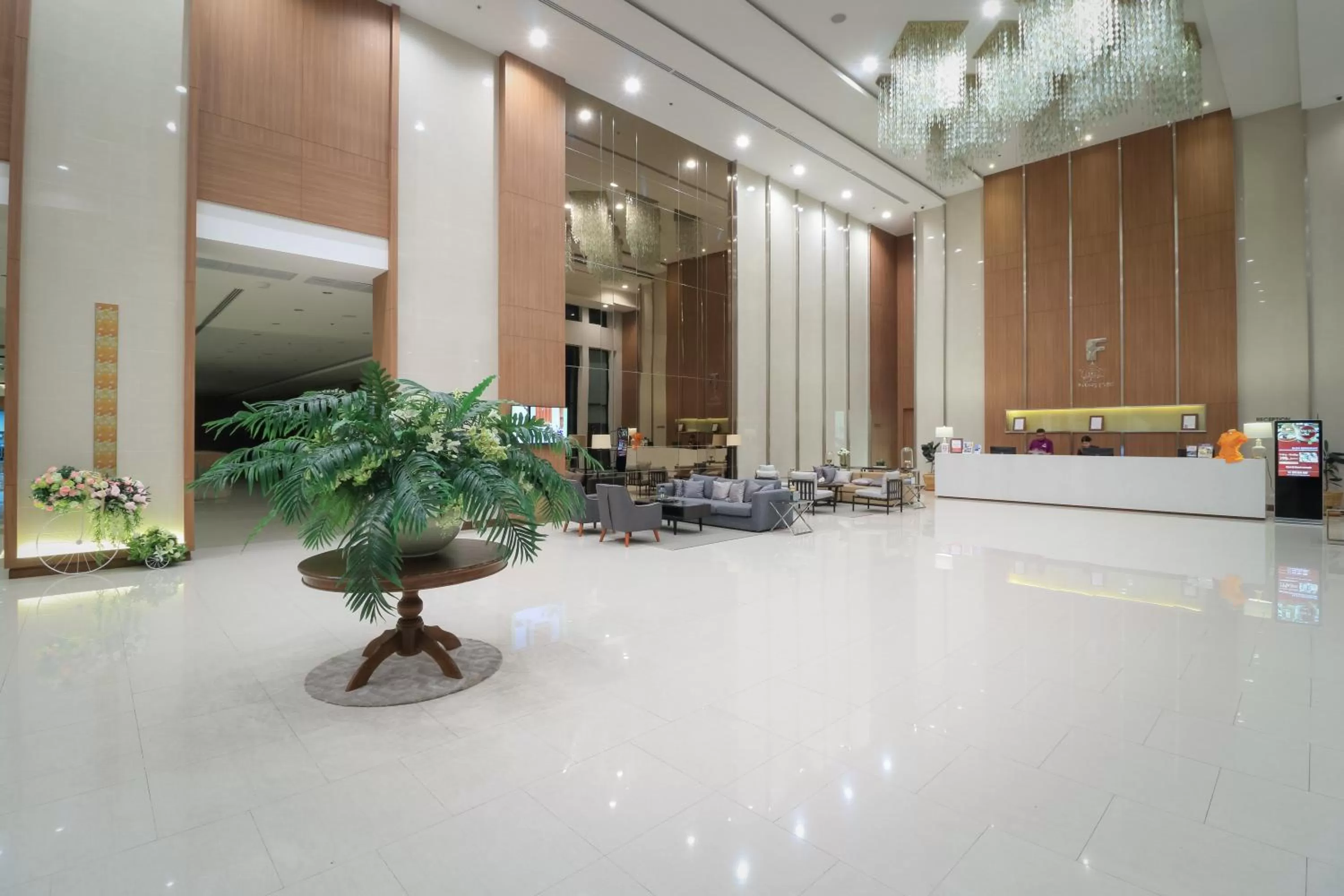 Lobby or reception in Grand Fortune Hotel Nakhon Si Thammarat