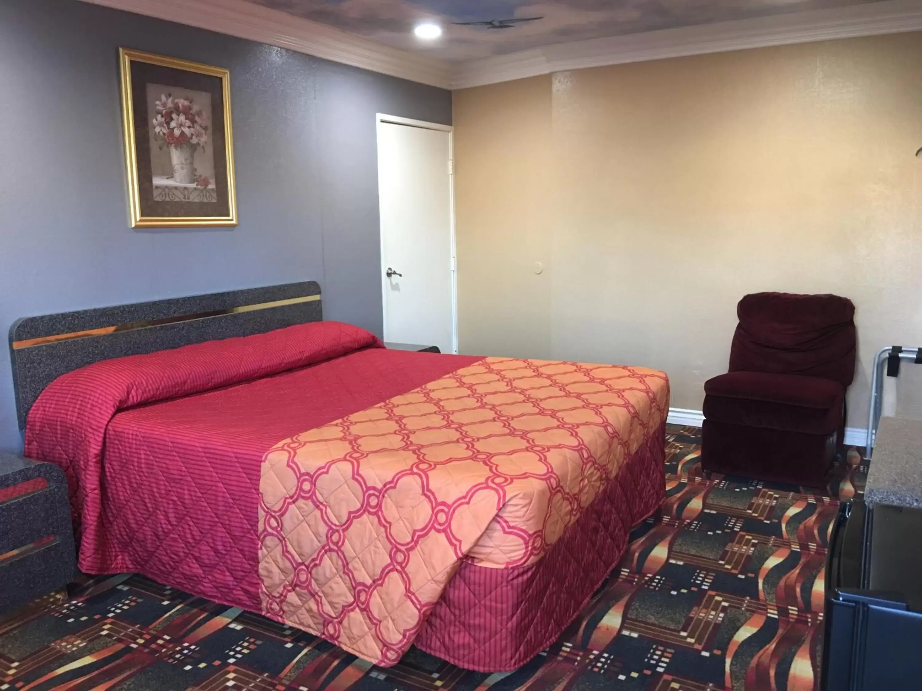 Bed in Budget Inn LAX-Lawndale