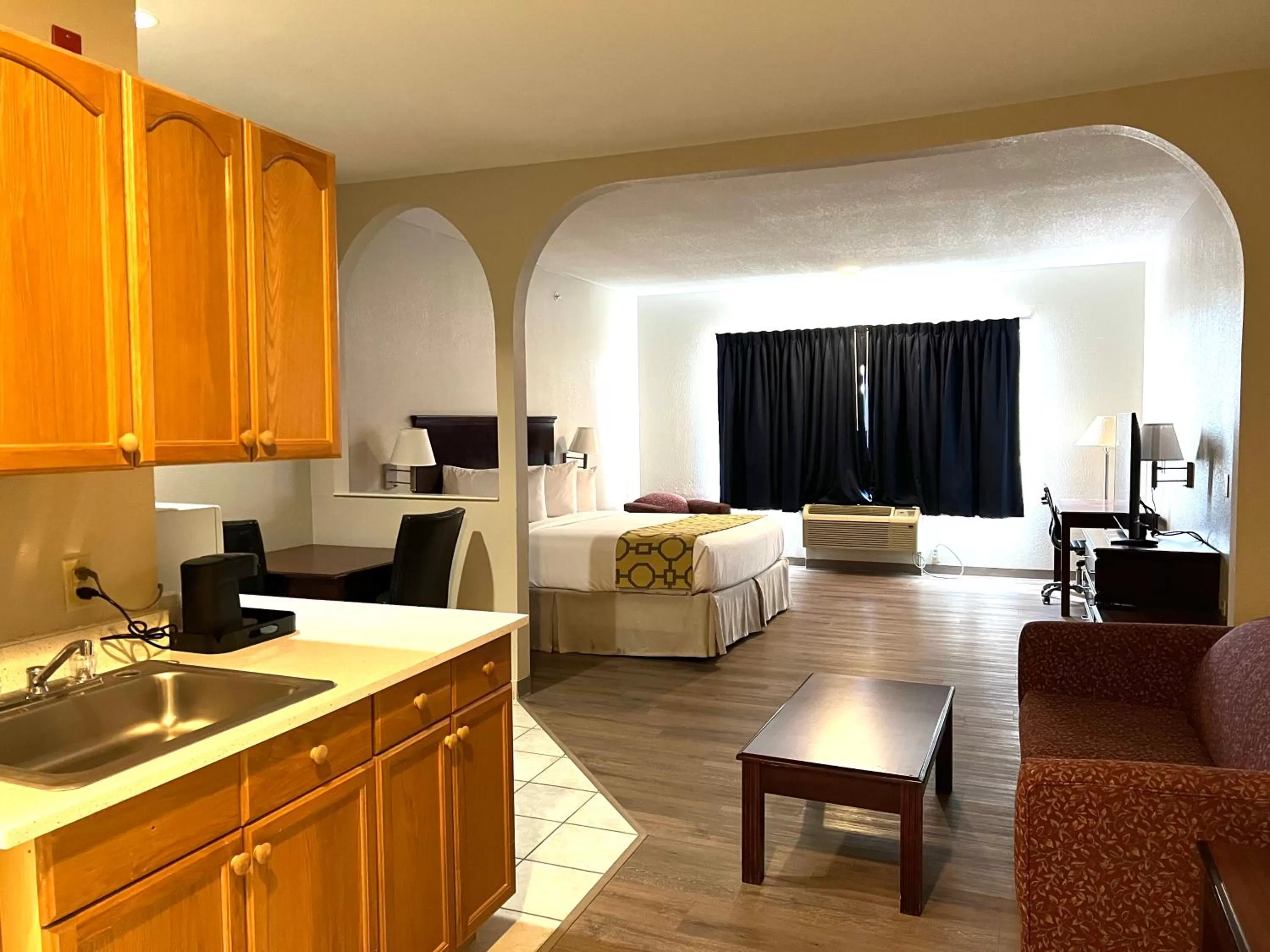 Kitchen or kitchenette in Baymont by Wyndham Houston Brookhollow