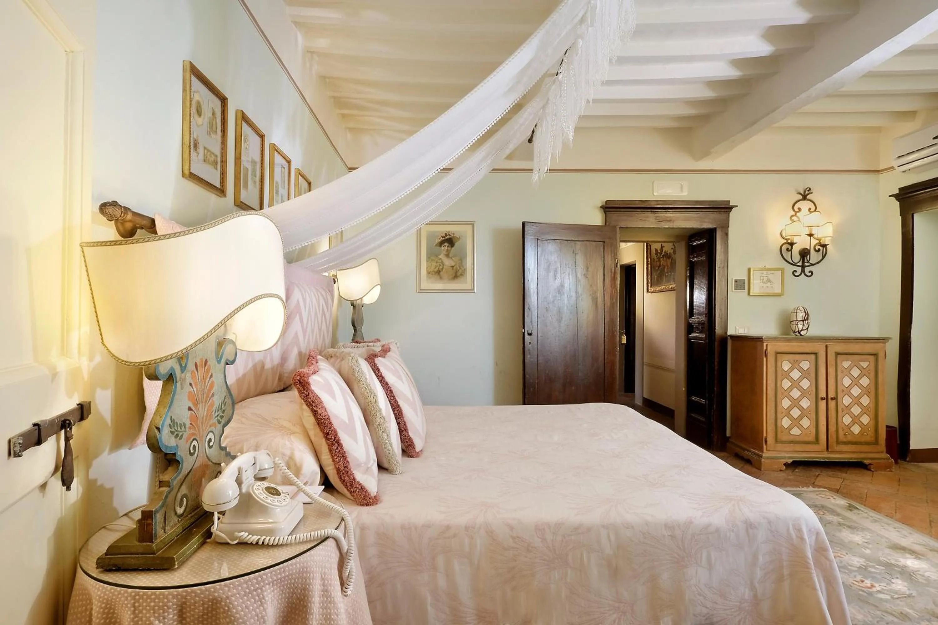 Bedroom, Bed in Il Falconiere Relais & Spa