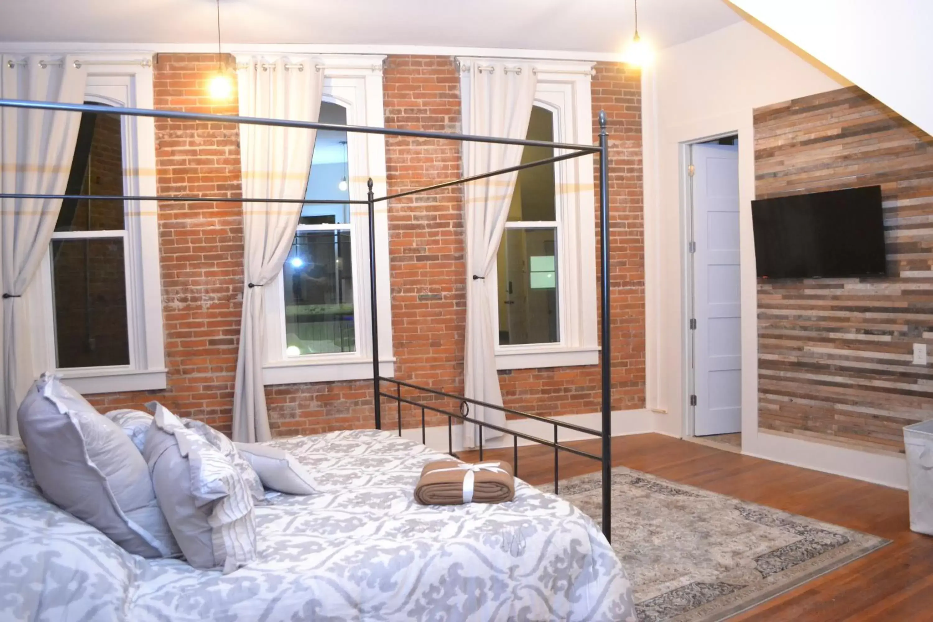 Bed in Eighteen-Ninety Sleepover Bed in Eighteen-Ninety Sleepover