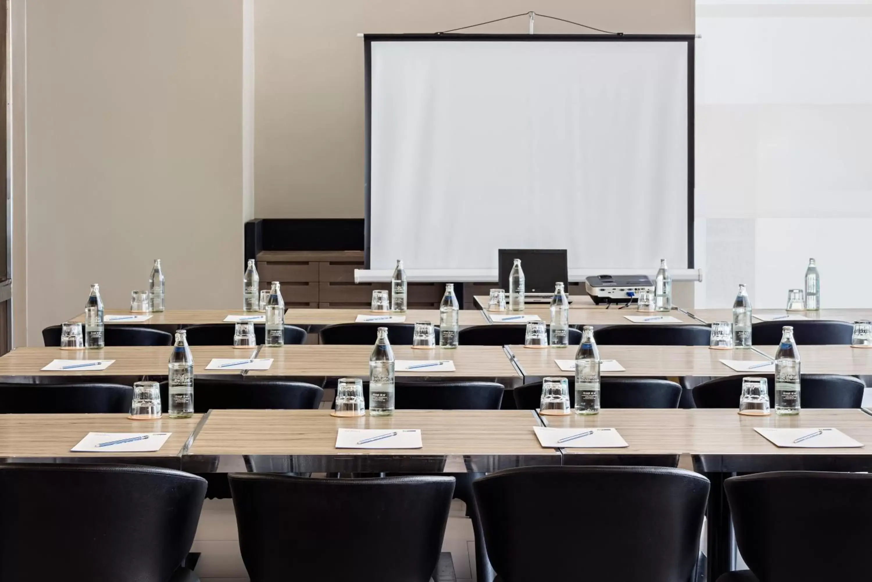 Meeting/conference room in Holiday Inn Express Bangkok Siam, an IHG Hotel - SHA Extra Plus