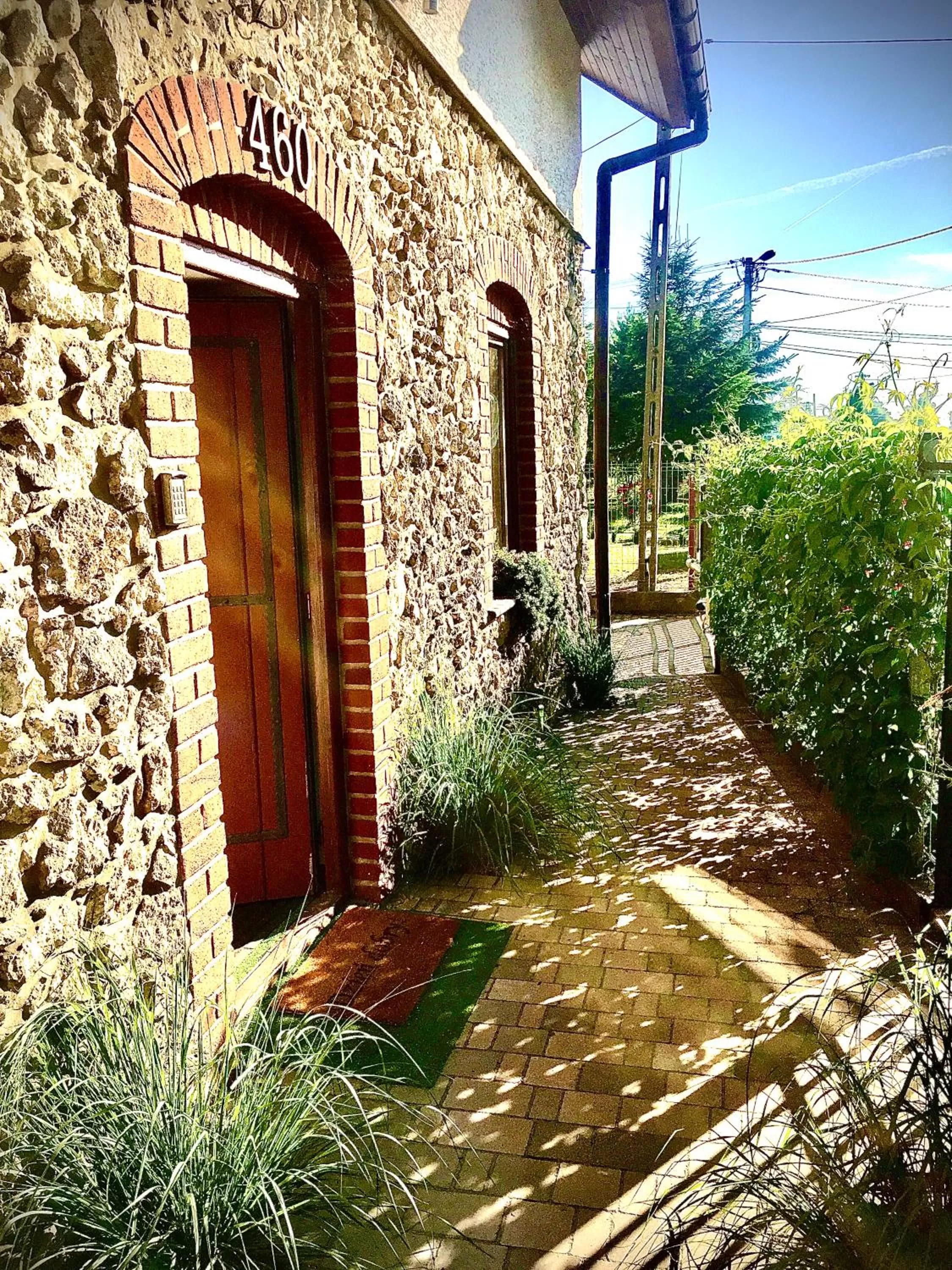 Pokoje w Starej Karczmie - by Upstairs