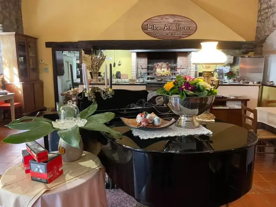 Restaurant/Places to Eat in Borgo Antico Resort