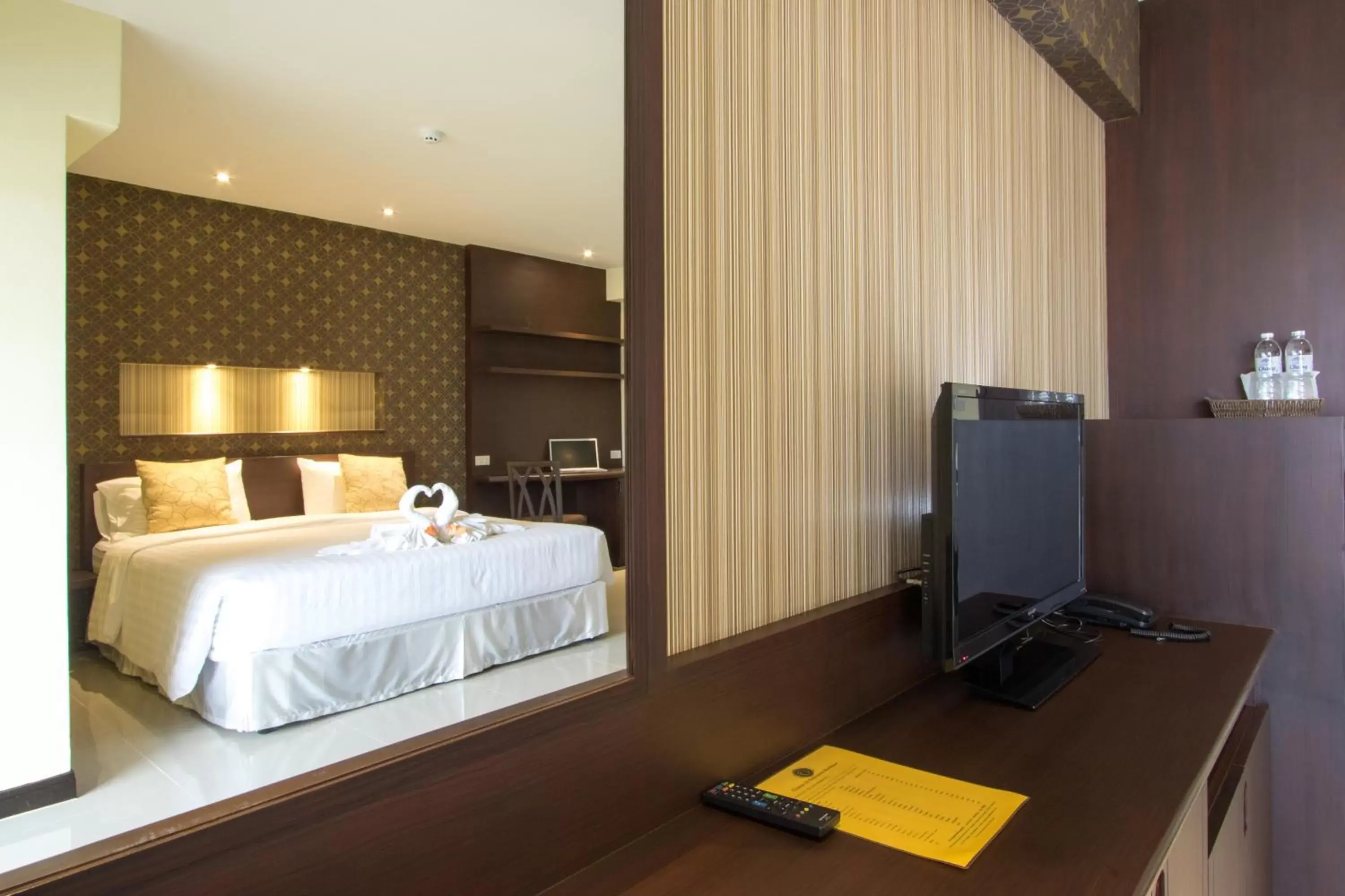 TV and multimedia, Bed in Chateau de Sukhumvit TV and multimedia, Bed in Chateau de Sukhumvit