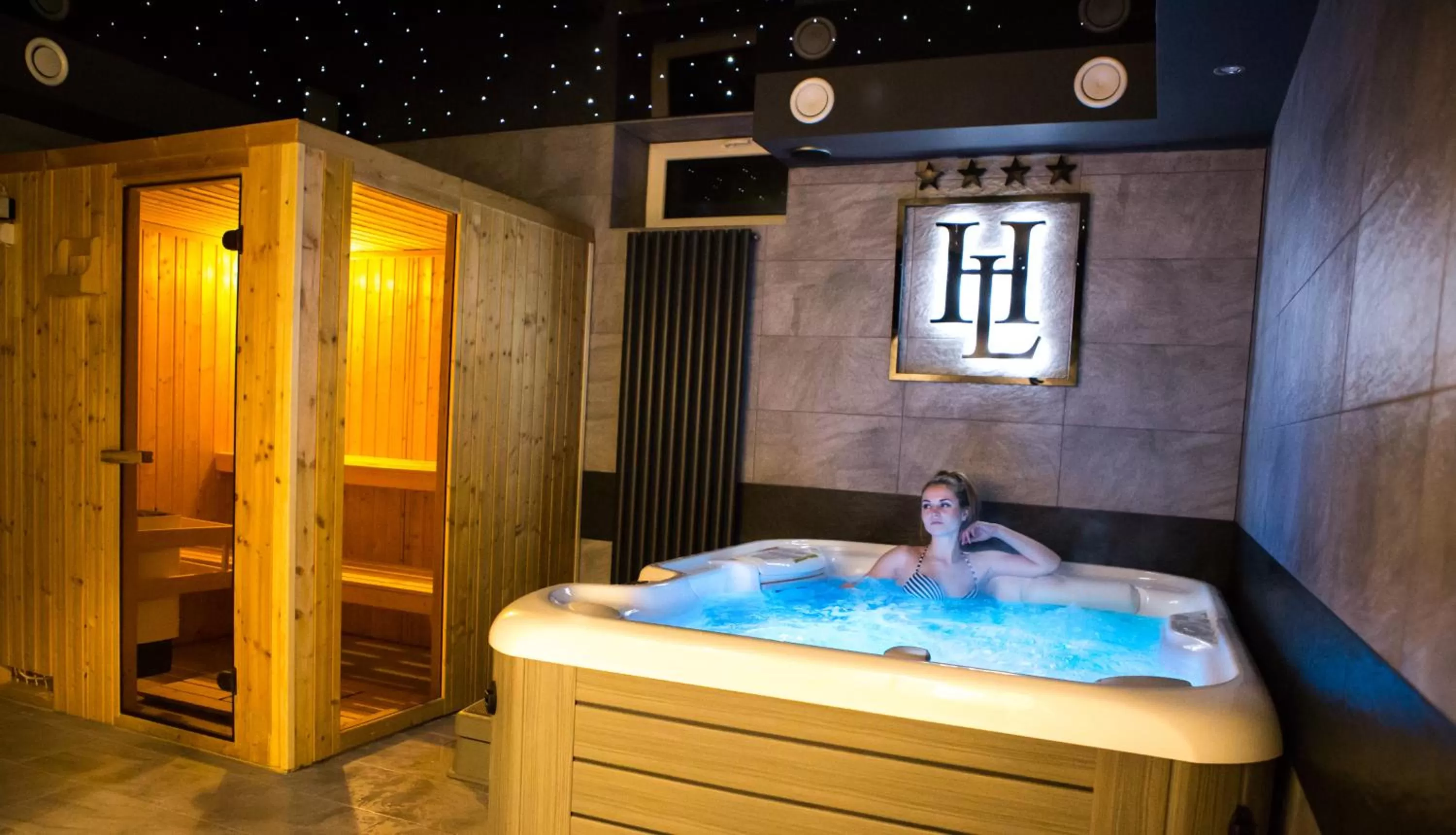 Activities in Hotel Lantier & Swimming Pool Zone