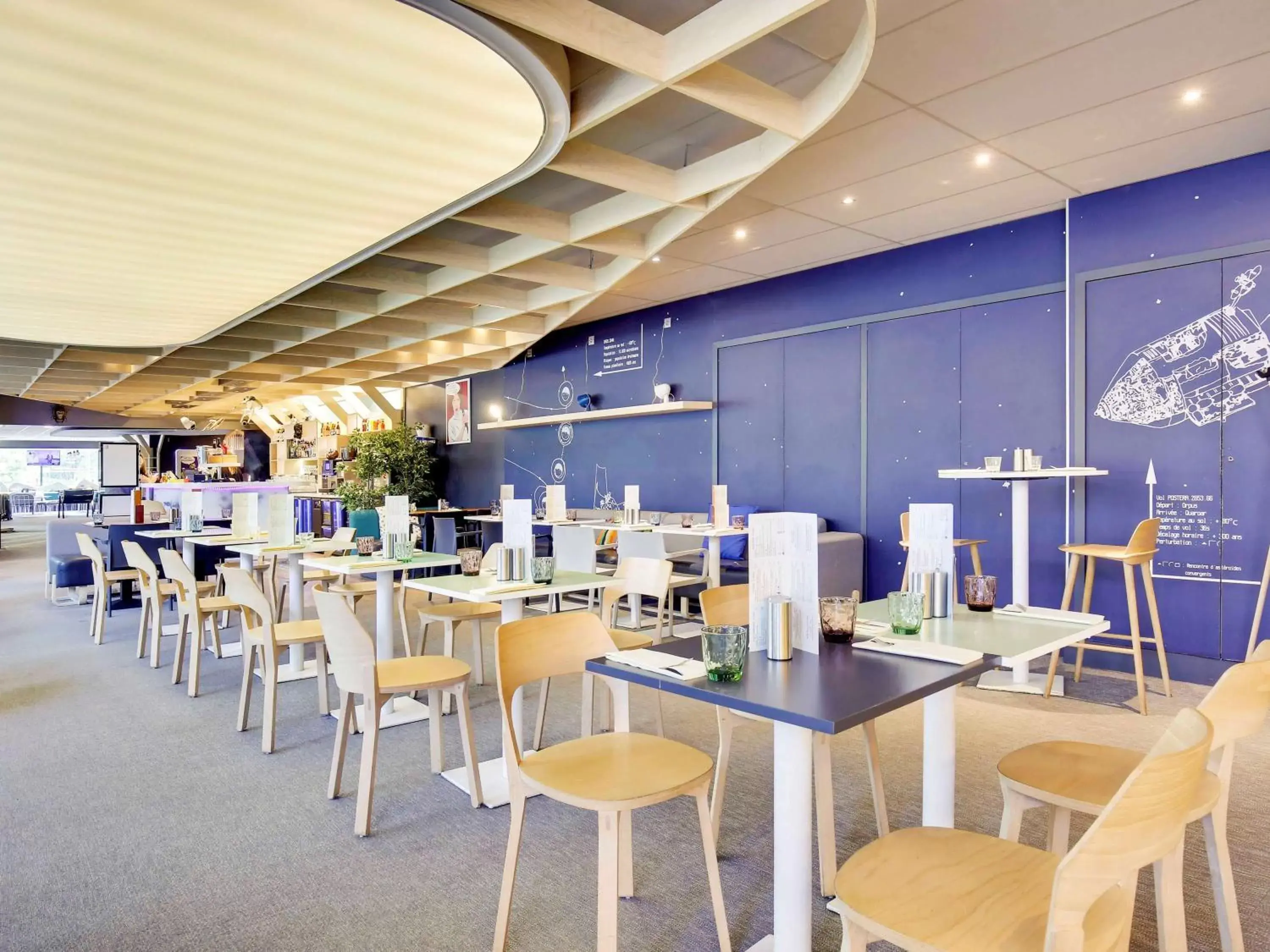 Restaurant/Places to Eat in ibis Styles Paris Charles de Gaulle Airport